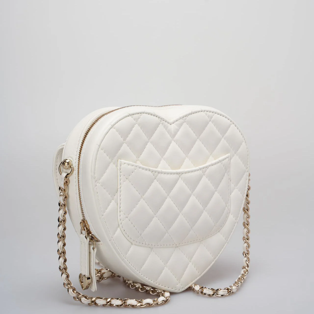used-Chanel Big Heart Bag Lambskin Quilted CC In Love Clutch With Chain in White-MILOURA