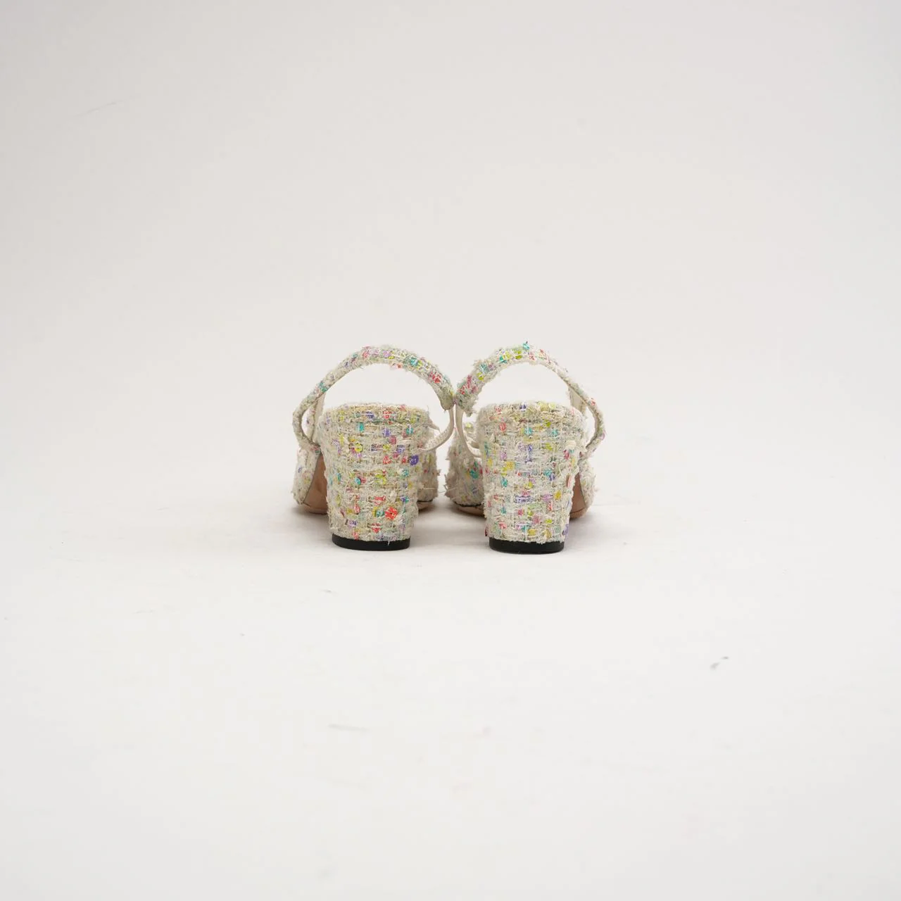 Chanel Tweed CC Logo Slingback Pumps 38 C White / Black