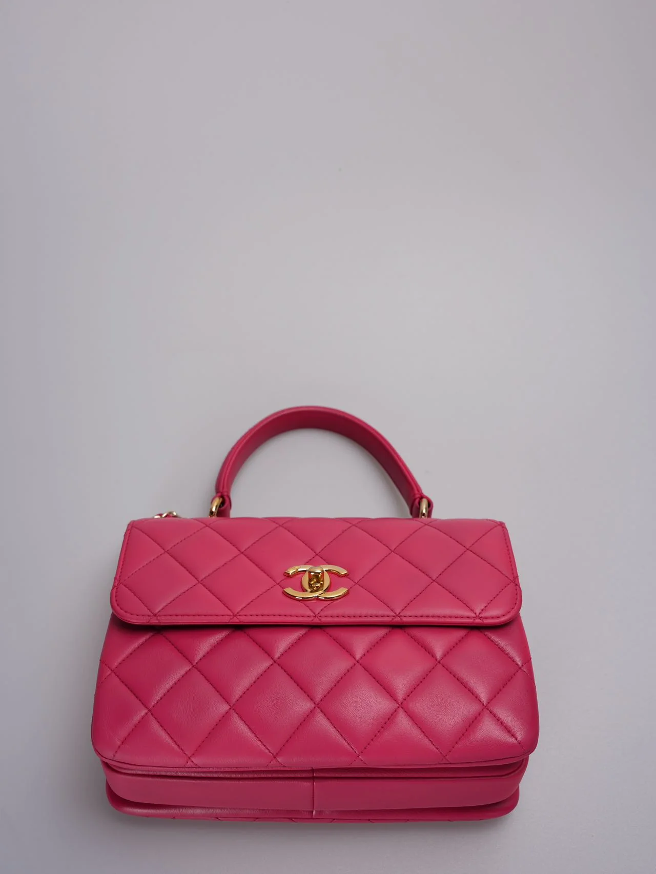 used-Chanel Trendy cc bag in hot pink with gold hardware in small size-MILOURA