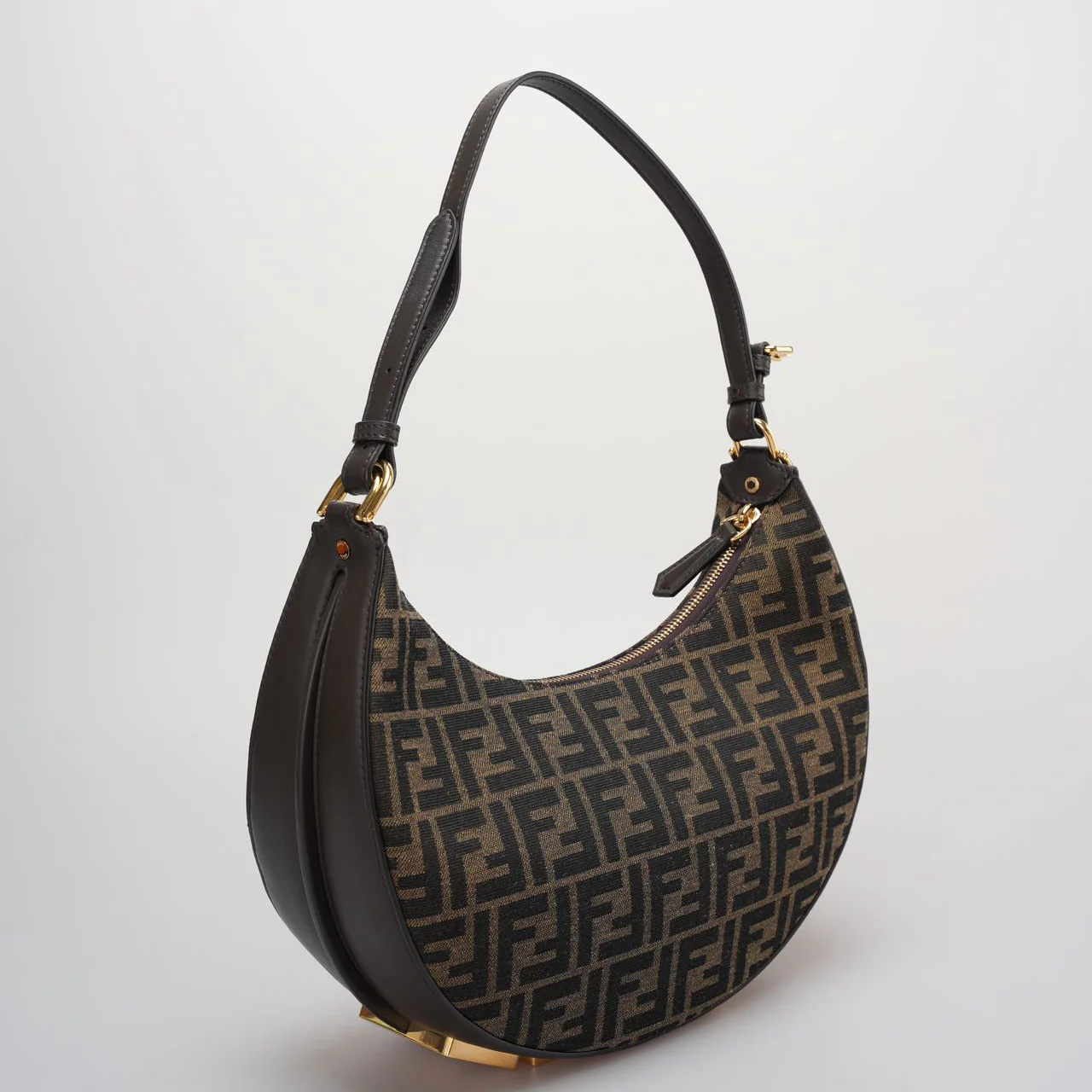 used-Fendi graphy Small Brown FF Jacquard Fabric Bag-MILOURA