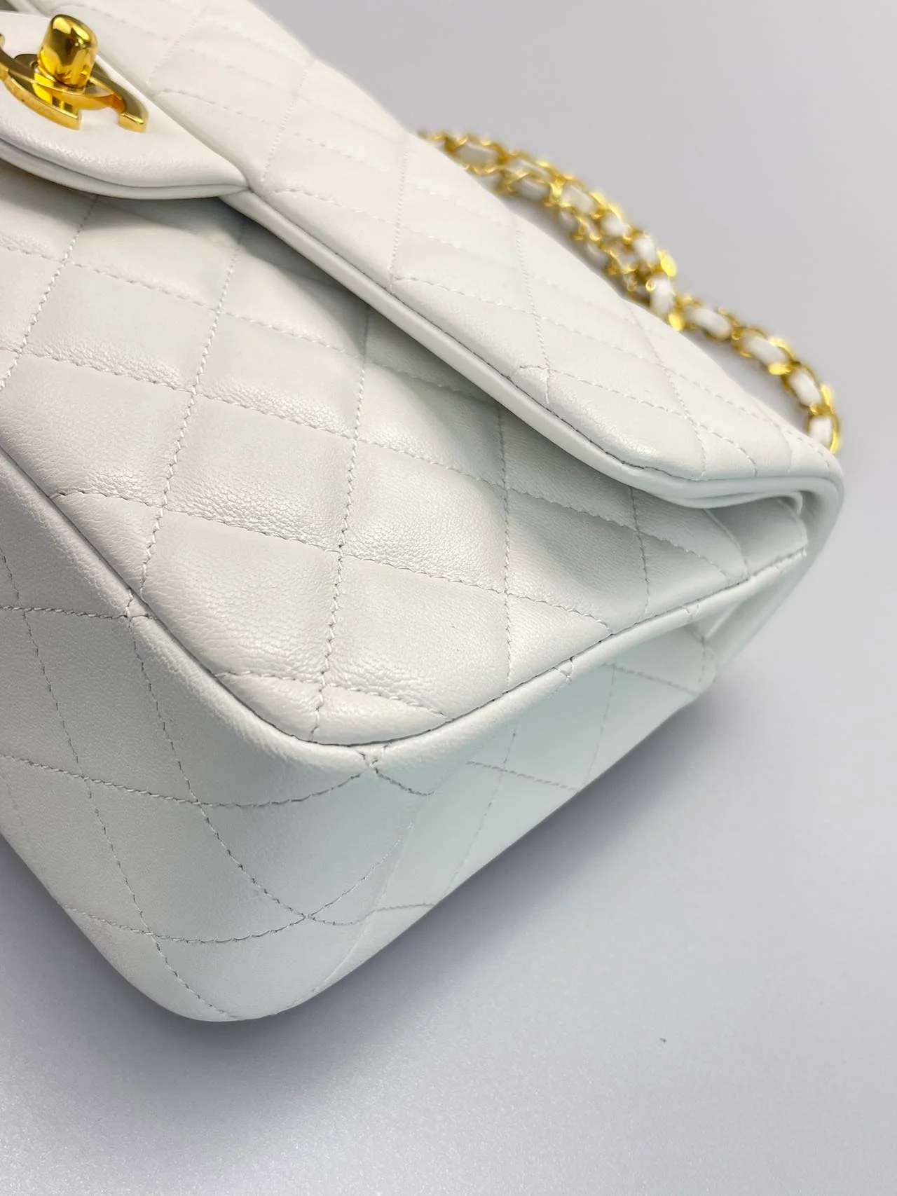 used-Chanel Vinateg White Classic Flap Bag with Gold Hardware-MILOURA