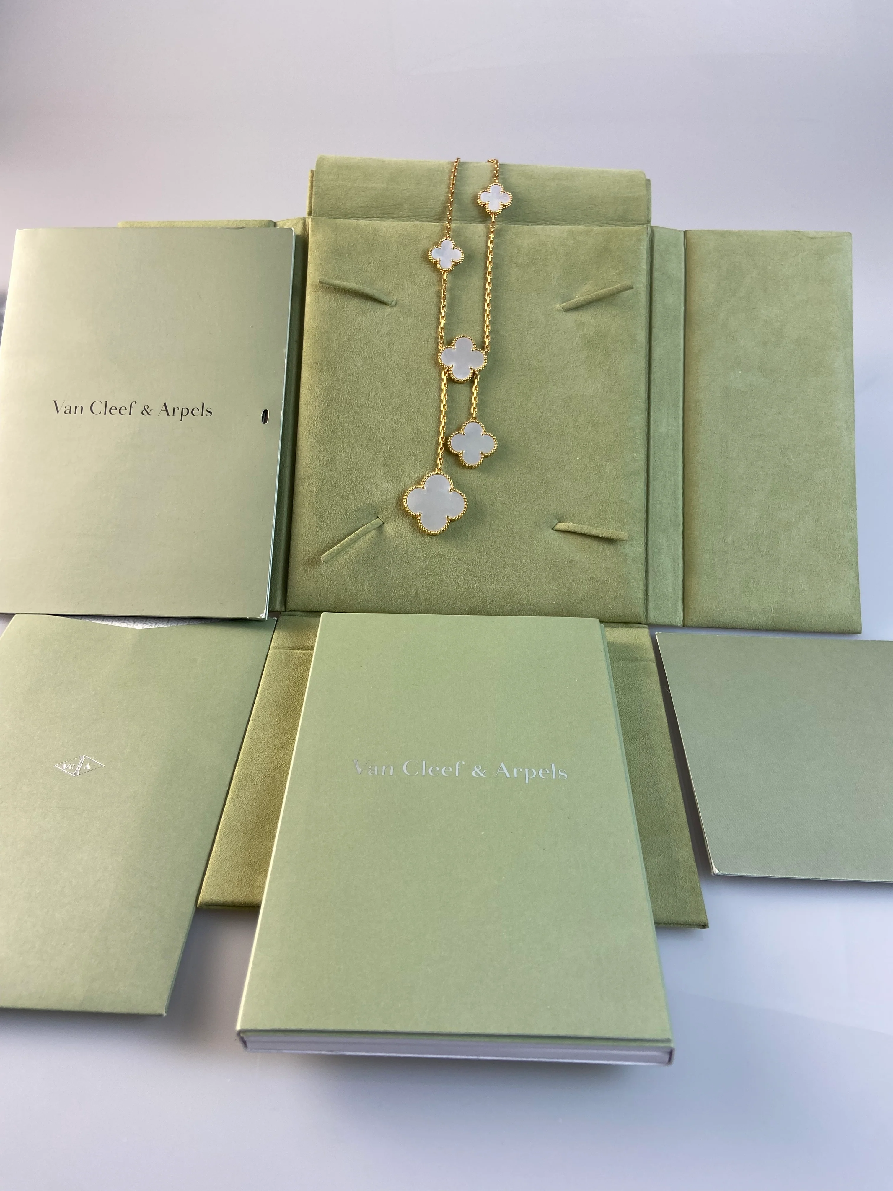 used-van cleef&arpels-MILOURA