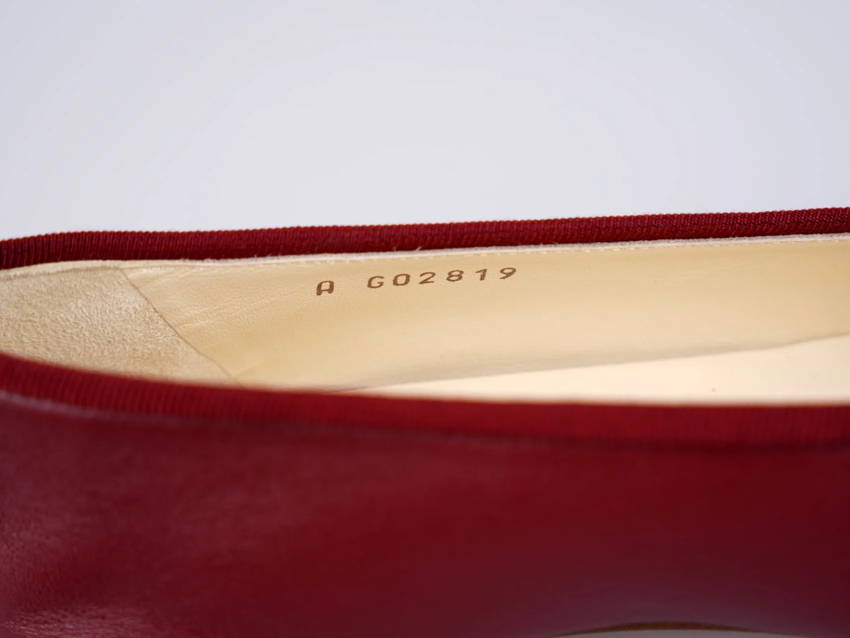 used-Chanel Burgundy Leather CC Bow Cap Toe Ballet Flats Size 38.5-MILOURA