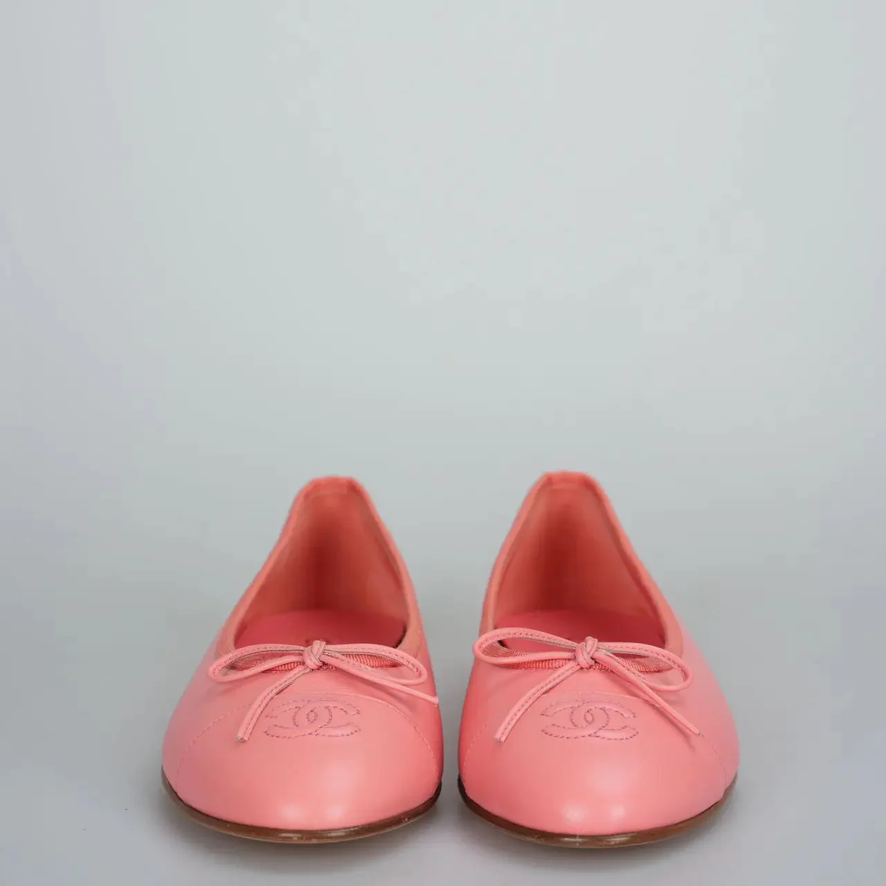 used-Chanel Ballerina Flats Pink Lambskin Cap Toe CC Size 40-MILOURA