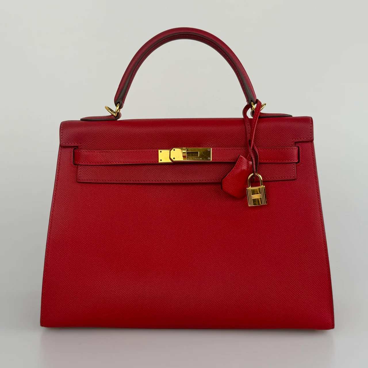 used-Hermes Kelly 32 Sellier Bag Rouge Casaque Epsom Leather Gold Hardware-MILOURA