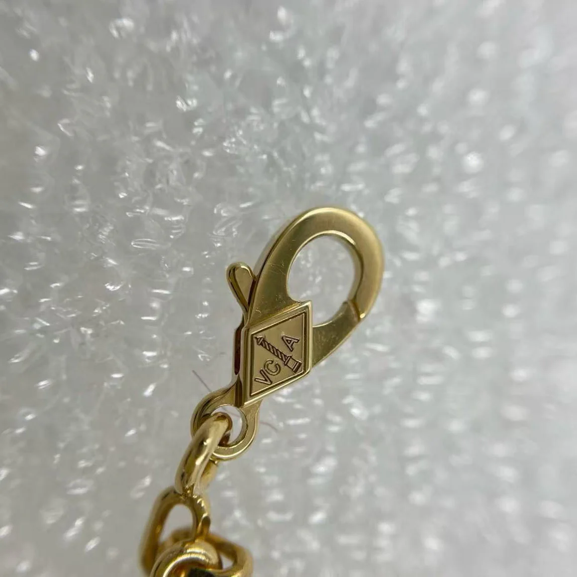 used-Van Cleef & Arpels Bracelet vintage Alhambra 5 motif Yellowgold 2019-MILOURA