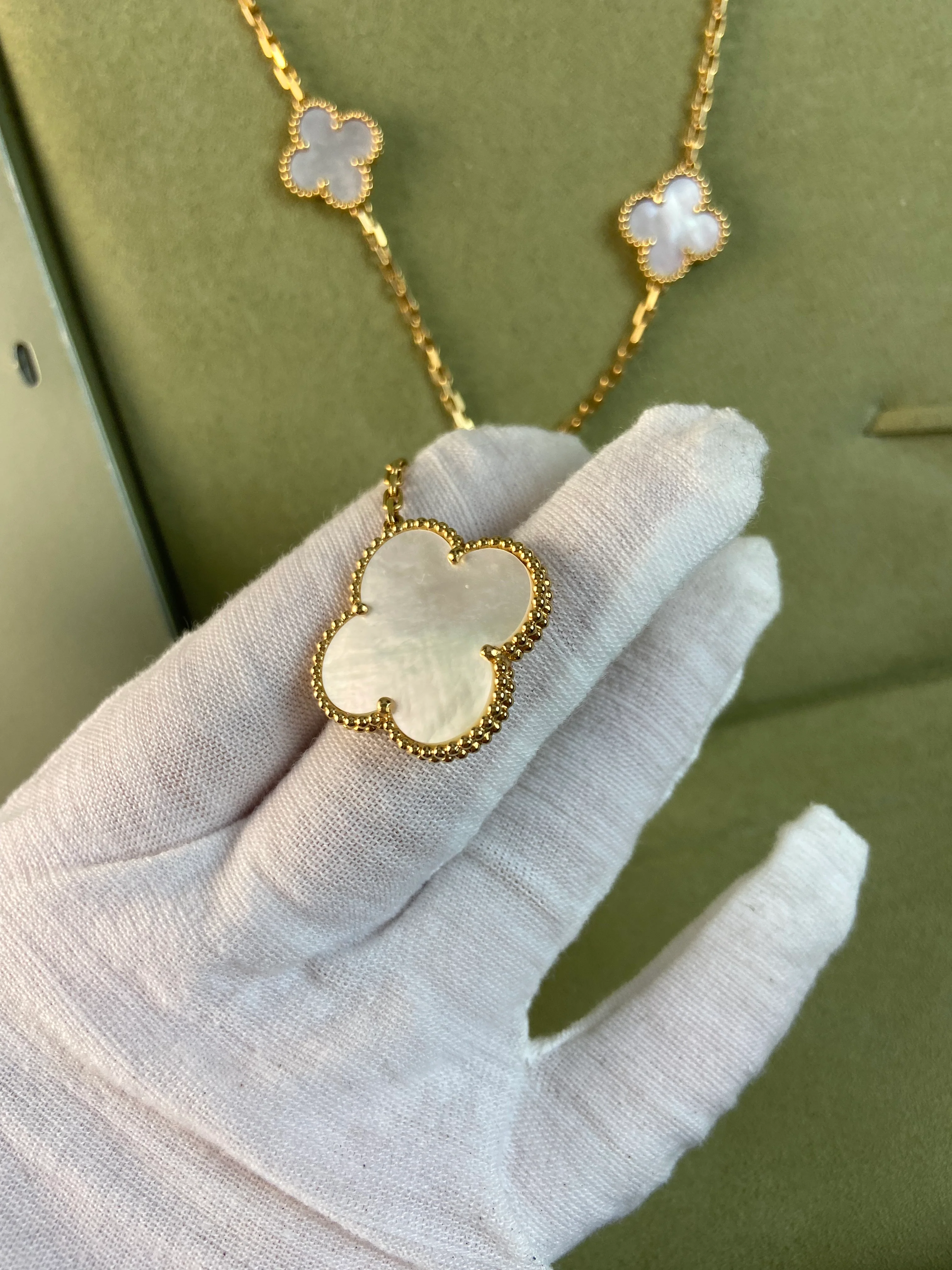 used-van cleef&arpels-MILOURA