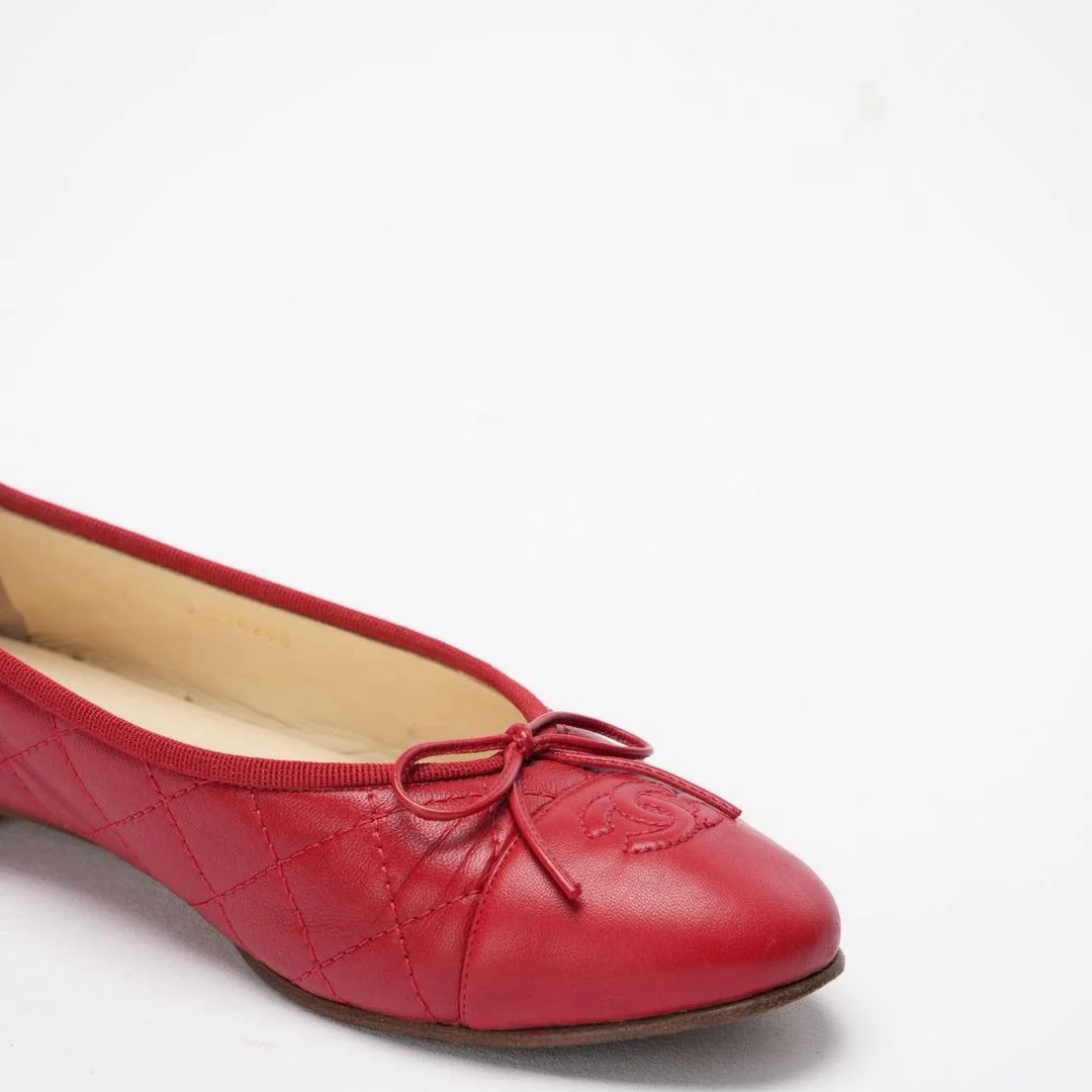 Chanel Red Leather CC Cap Toe Ballet Flats Size 39 ½