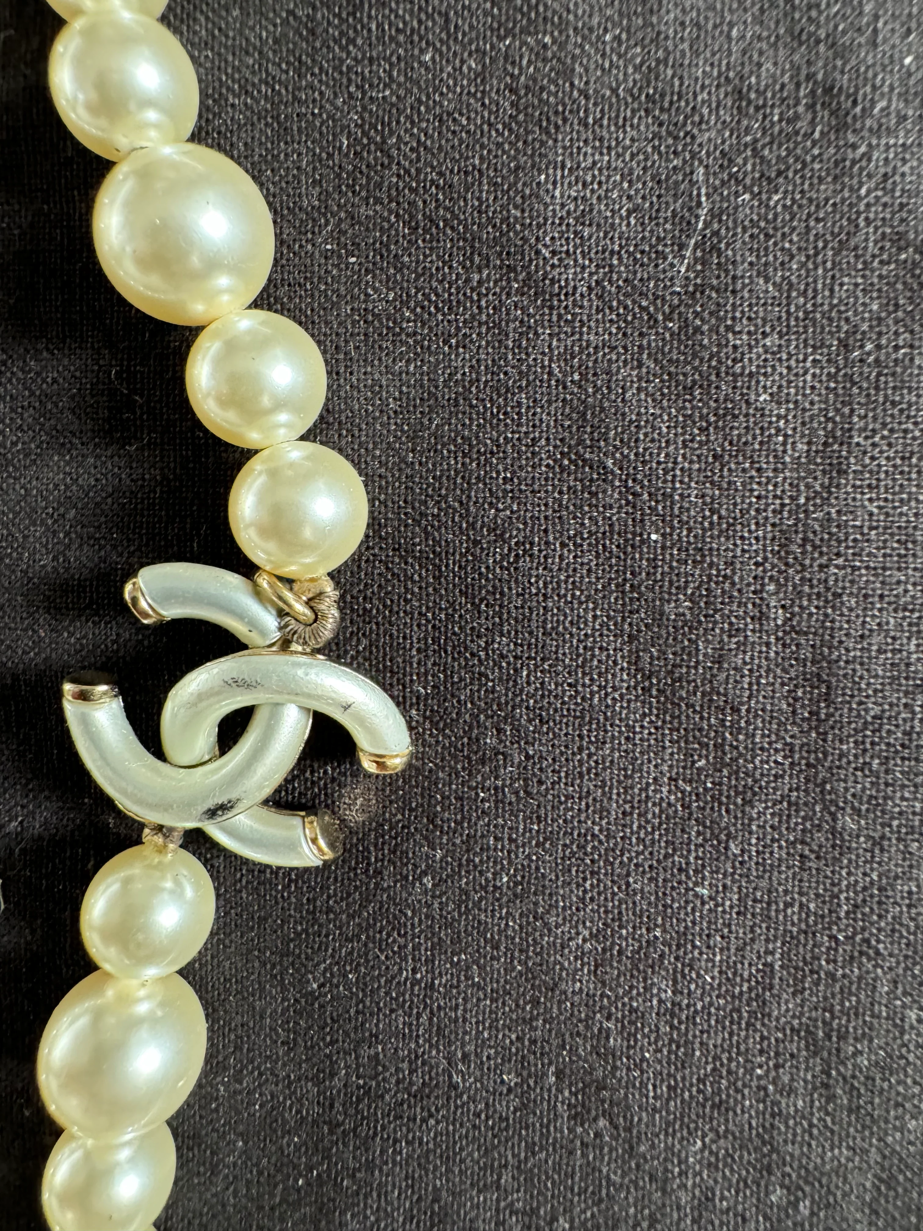 used-Chanel pearl necklace-MILOURA