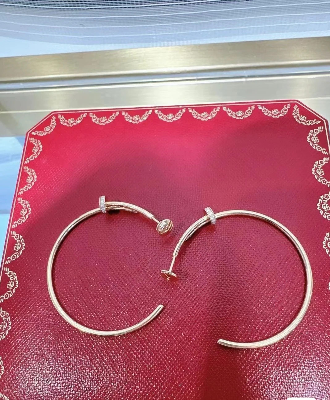 used-Cartier Juste Un Clou Diamond Hoop Earring in 18k rose Gold 0.17 CTW-MILOURA
