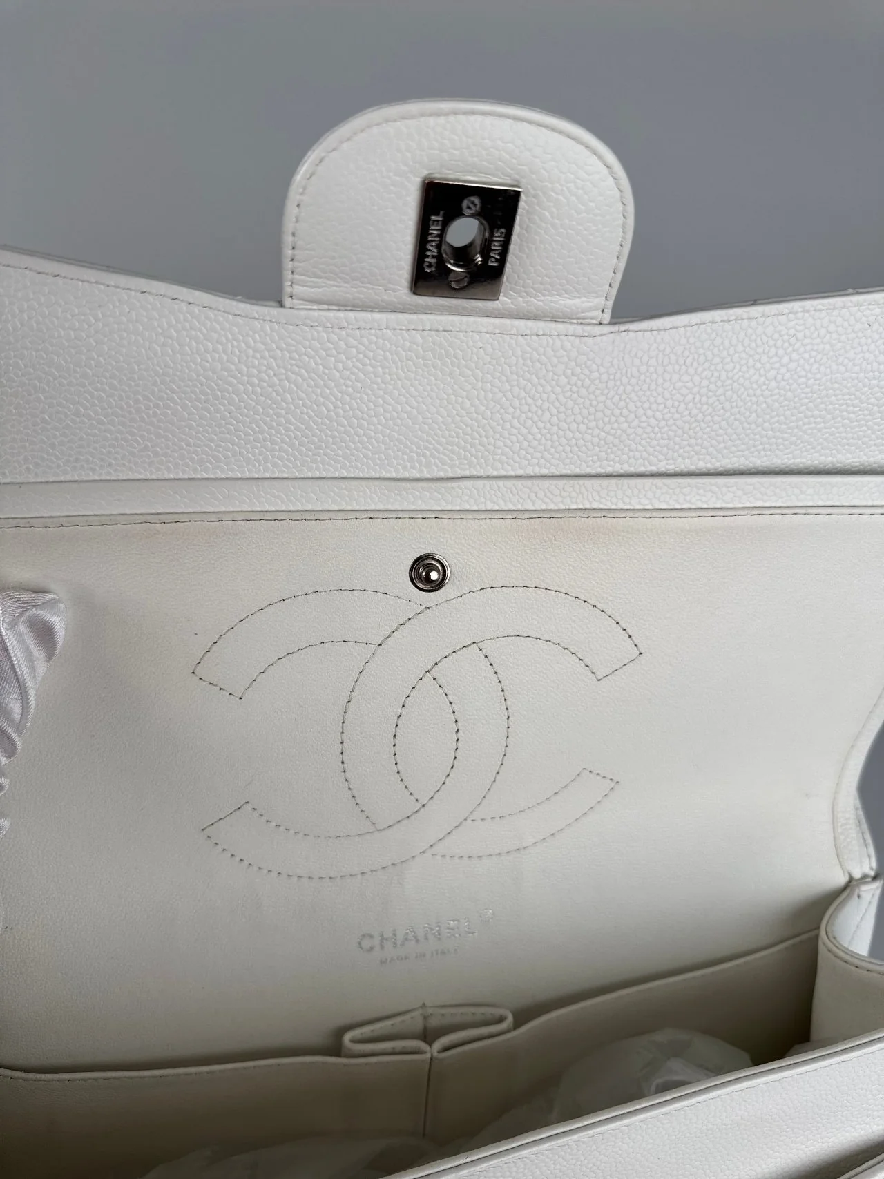 used-Chanel White Jumbo classic Double Flap Bag In Caviar Leather with silver Hardware-MILOURA