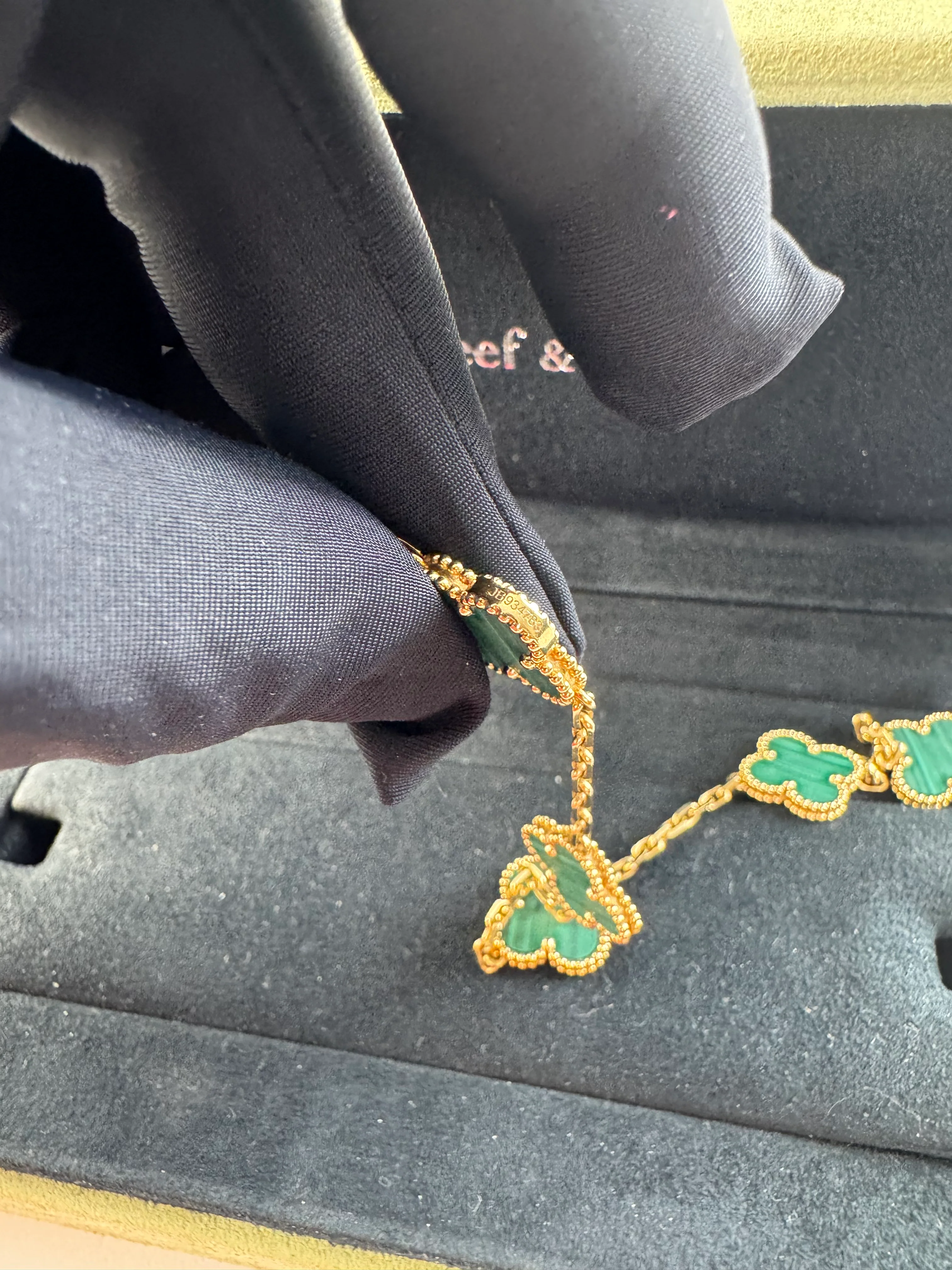 used-Van Cleef & Arpels Vintage Alhambra Malachite Yellow Gold 5 Motif Bracelet-MILOURA