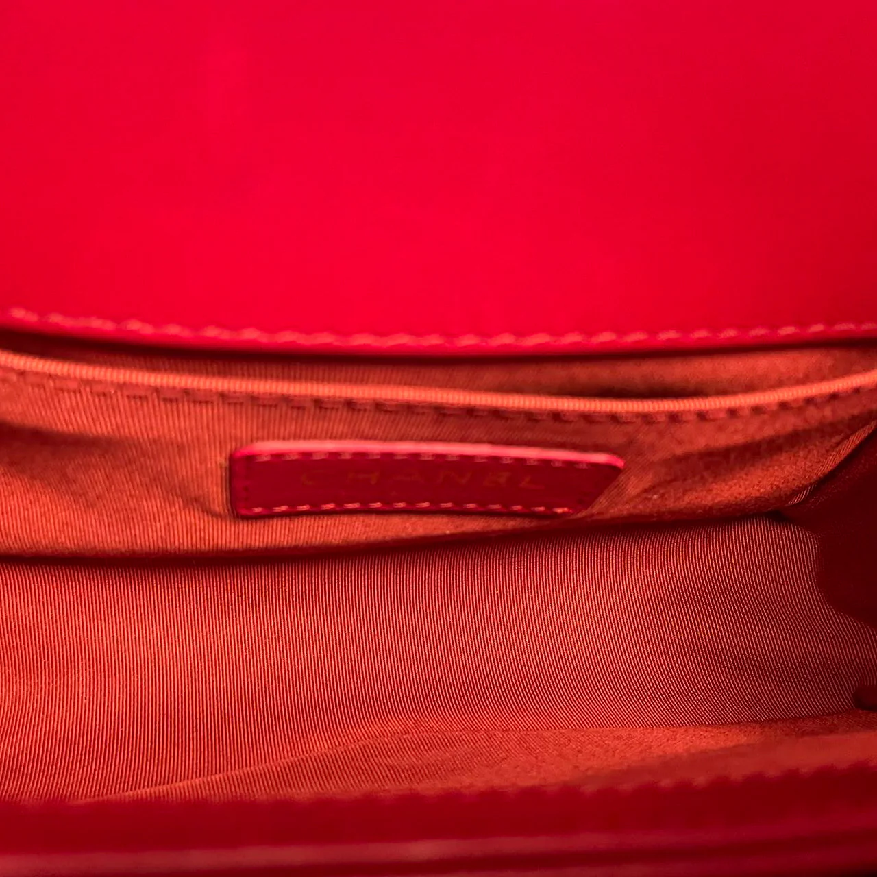 used-Chanel Quilted red Small Le Boy bag in Lambskin with Gold Hardware-MILOURA