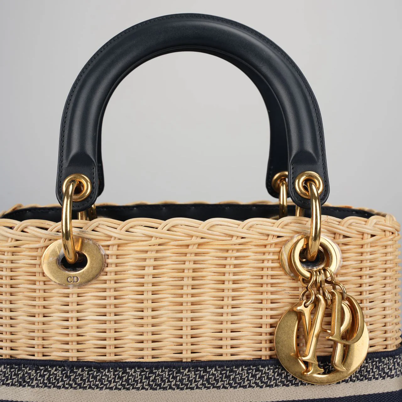 used-Christian Dior Natural Wicker/Blue Oblique Canvas Medium Lady Dior Bag-MILOURA