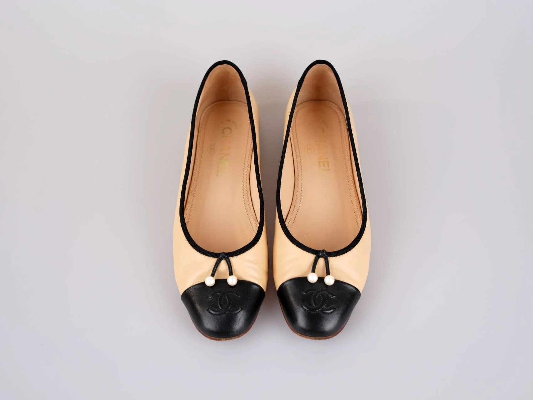 used-Chanel CC Lambskin Cap Toe Ballerinas with Pearls Beige/Black 38C-MILOURA