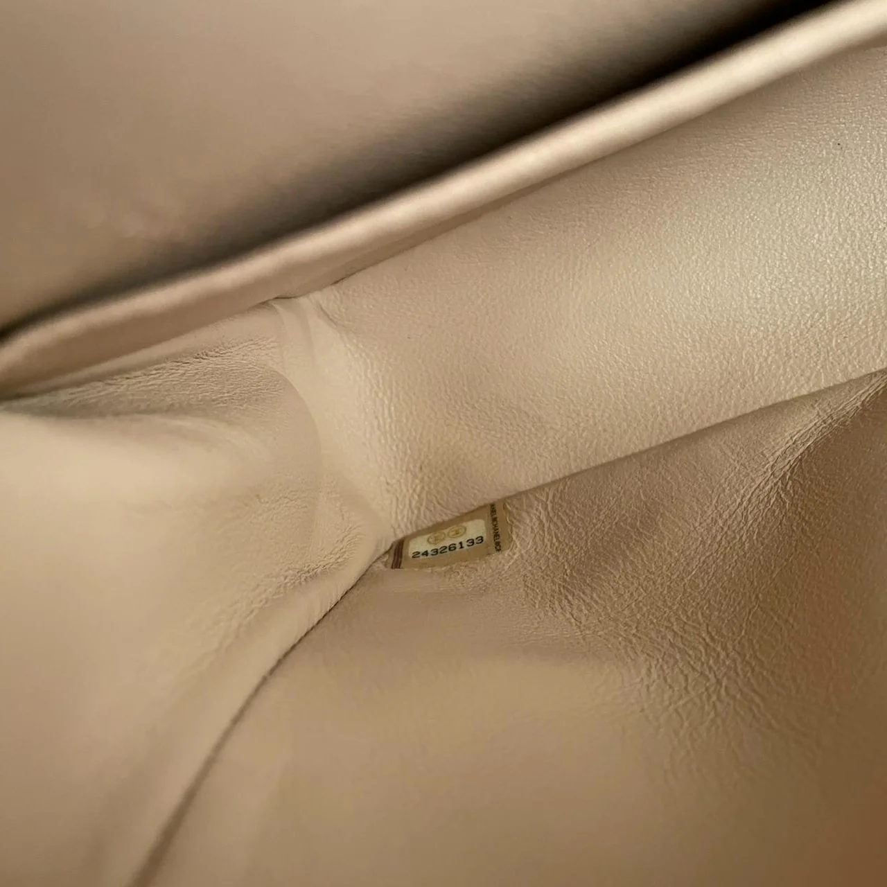 used-Chanel Beige Quilted Caviar Leather timeless Double Flap Bag medium-MILOURA