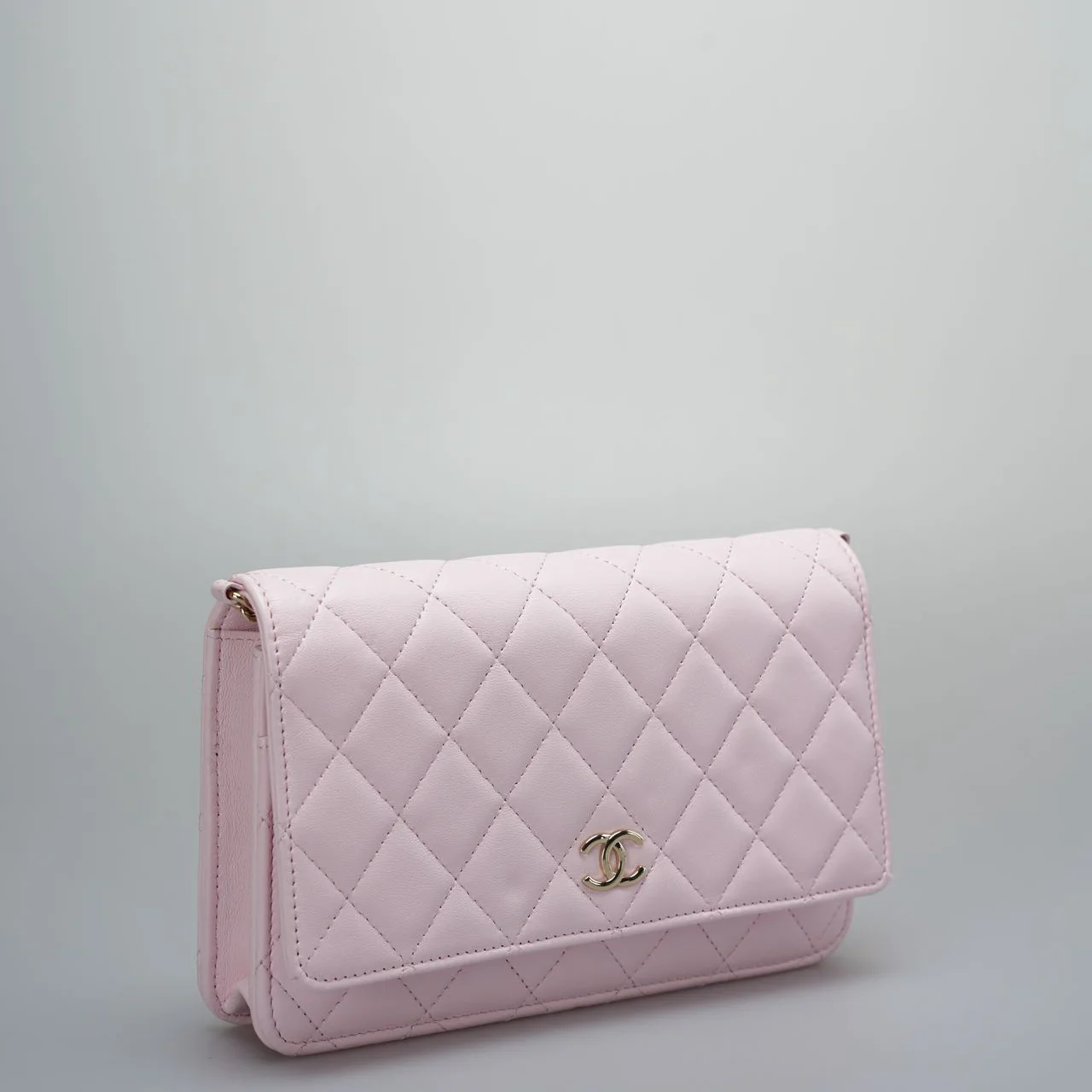 used-Chanel Pink Quilted Lambskin Pearl Wallet on Chain With Gold Hardware-MILOURA