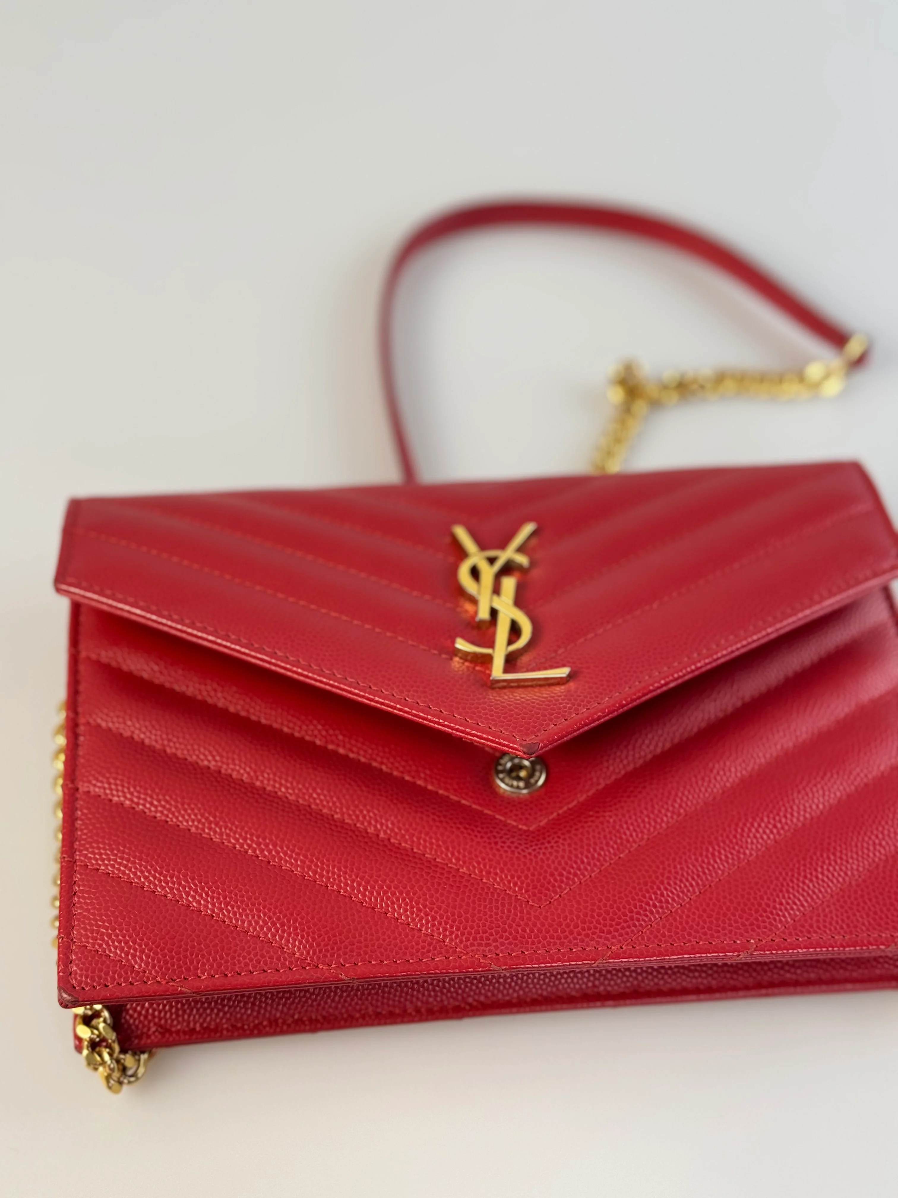 used-Saint Laurent Cassandre envelope Red Bag-MILOURA
