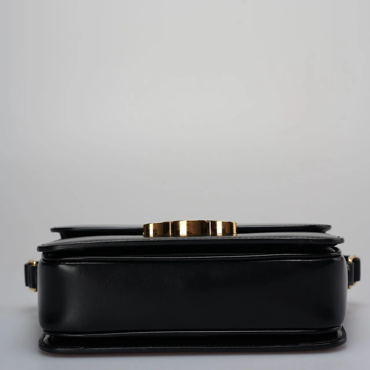 used-Céline Pre-Owned 2021 Small Calfskin Triomphe crossbody bag-MILOURA