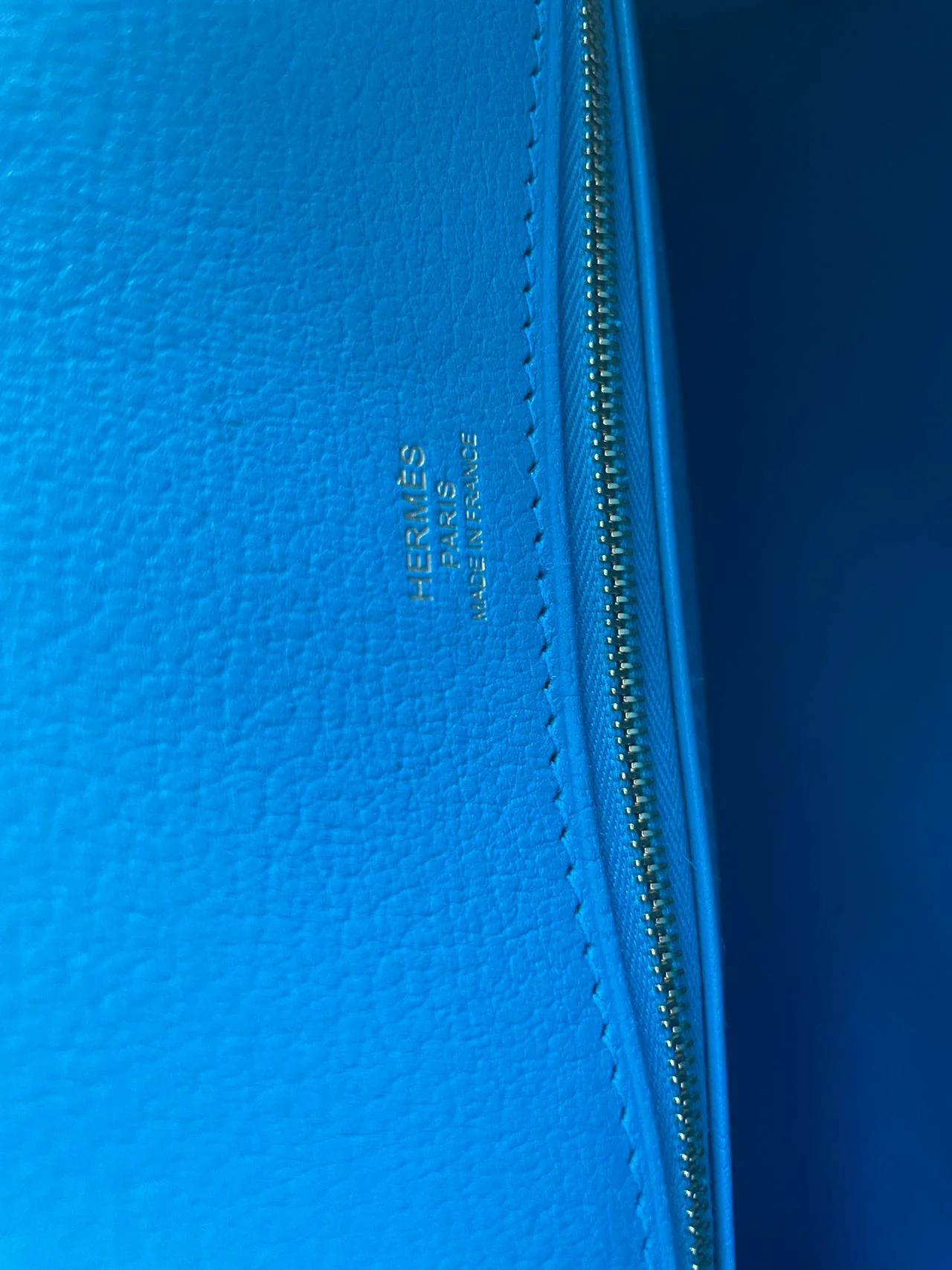 used-Hermes Birkin Bag 30 in Blue Indigo and Black Epsom Leather with Gold Hardware-MILOURA