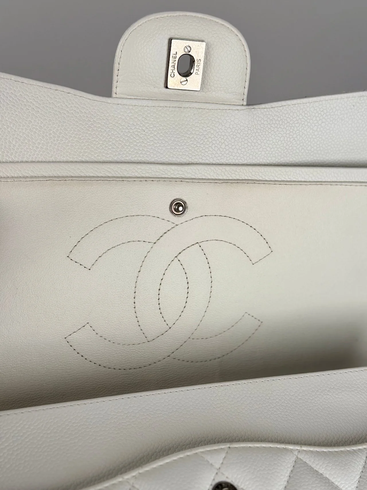 used-Chanel White Jumbo classic Double Flap Bag In Caviar Leather with silver Hardware-MILOURA