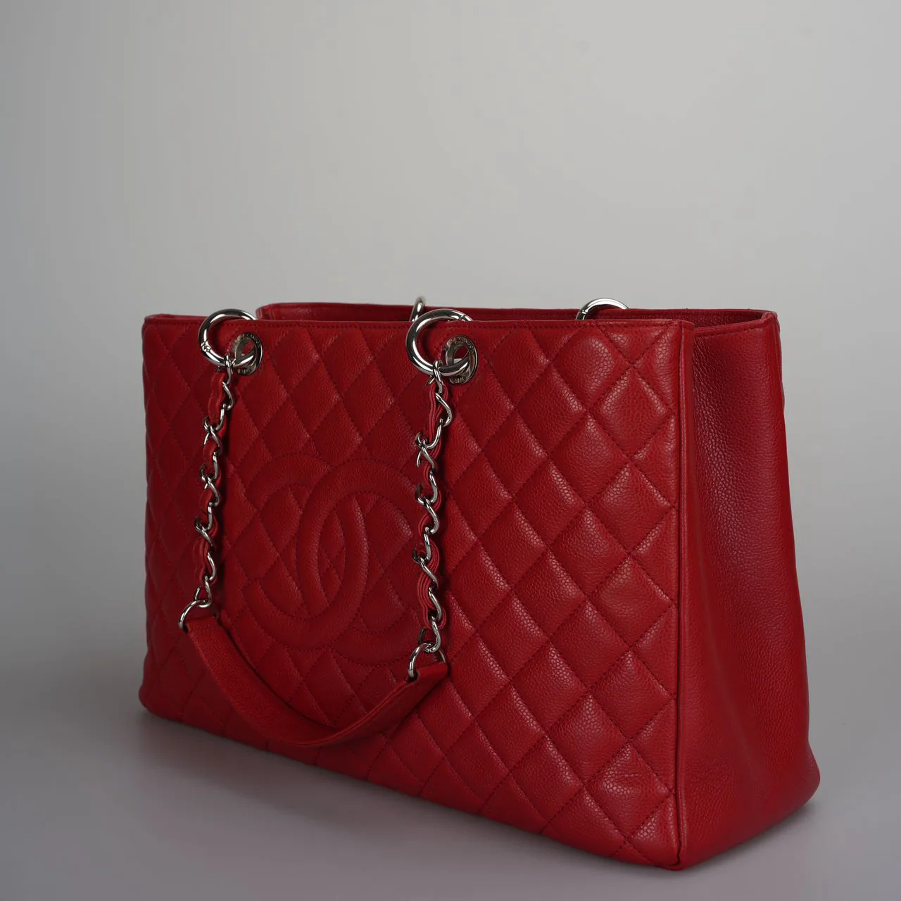 used-Chanel Large Grand Shopping Tote Red GST Bag in Caviar Leather with Silver Hardware XL size-MILOURA