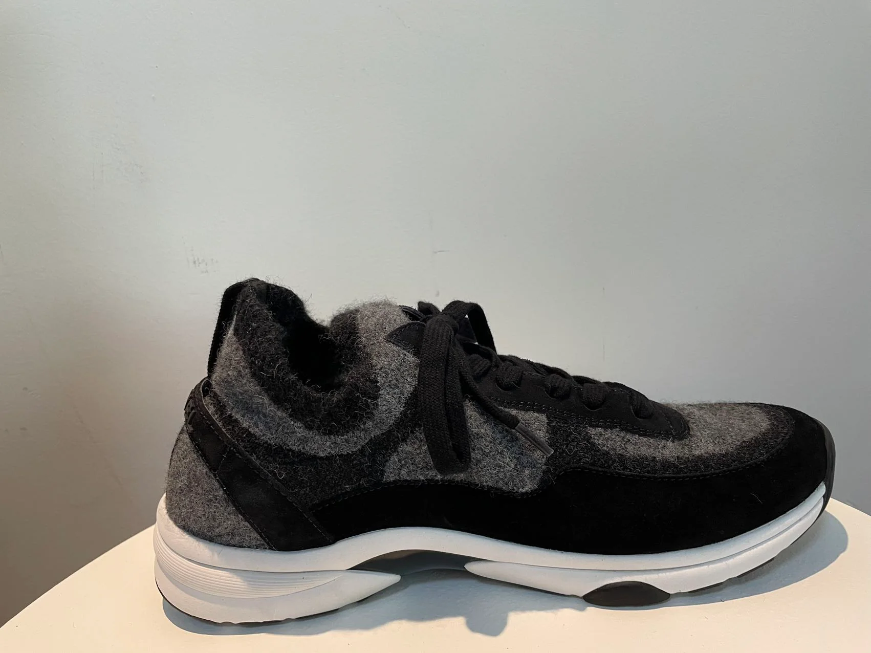 used-CHANEL Fabric Suede Calfskin Womens CC Sneakers size 42 in Grey and Black-MILOURA