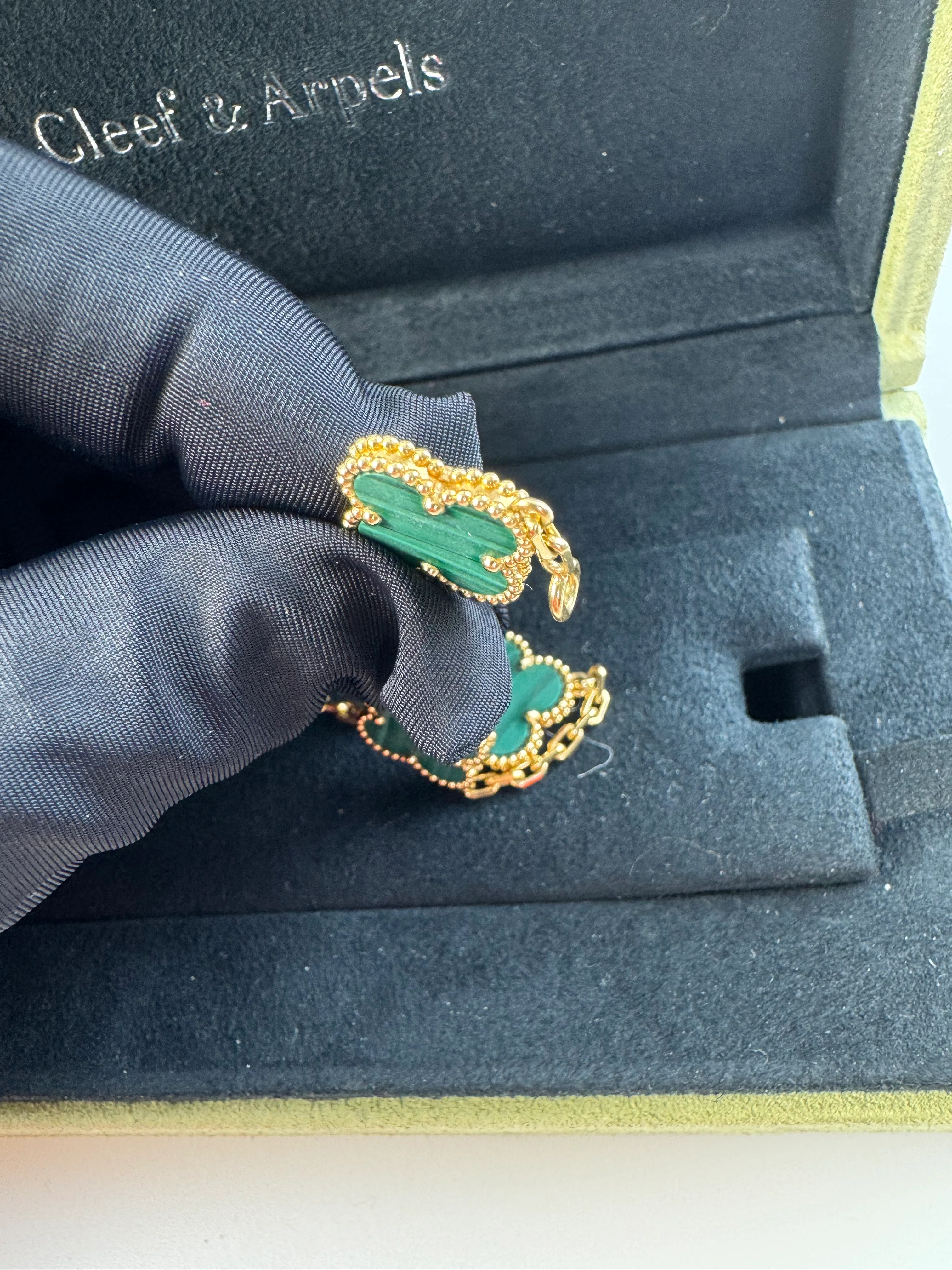 used-Van Cleef & Arpels Vintage Alhambra Malachite Yellow Gold 5 Motif Bracelet-MILOURA