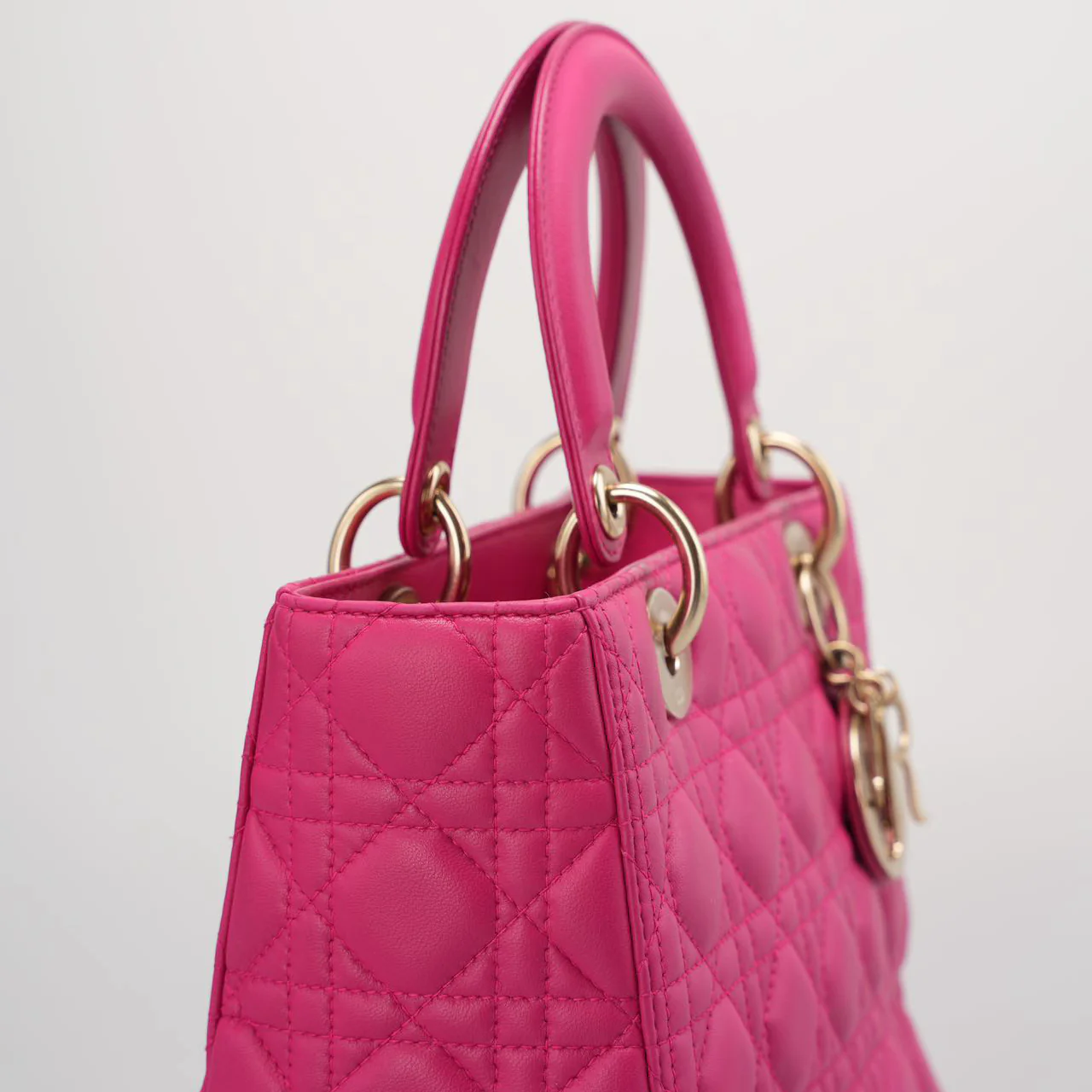 used-Christian Dior Pink Lady Dior Bag in Cannage Lambskin Leather with Gold Hardware Medium-MILOURA