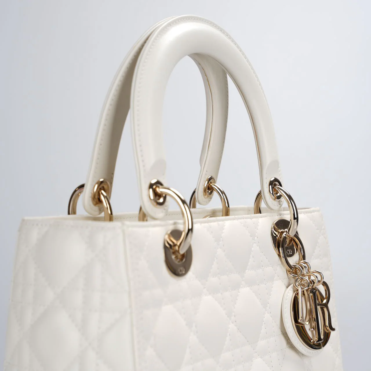 used-Christian Dior White Lady Dior Medium Bag-MILOURA
