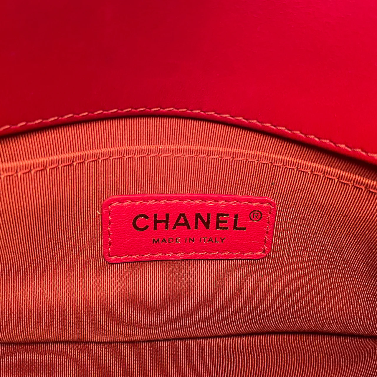 used-Chanel Quilted red Small Le Boy bag in Lambskin with Gold Hardware-MILOURA