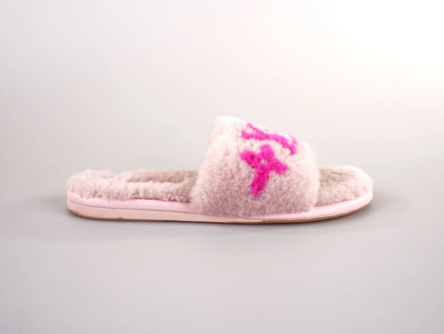 used-Louis Vuitton Shearling Magnetic Flat Mule 38 Rose Clair-MILOURA