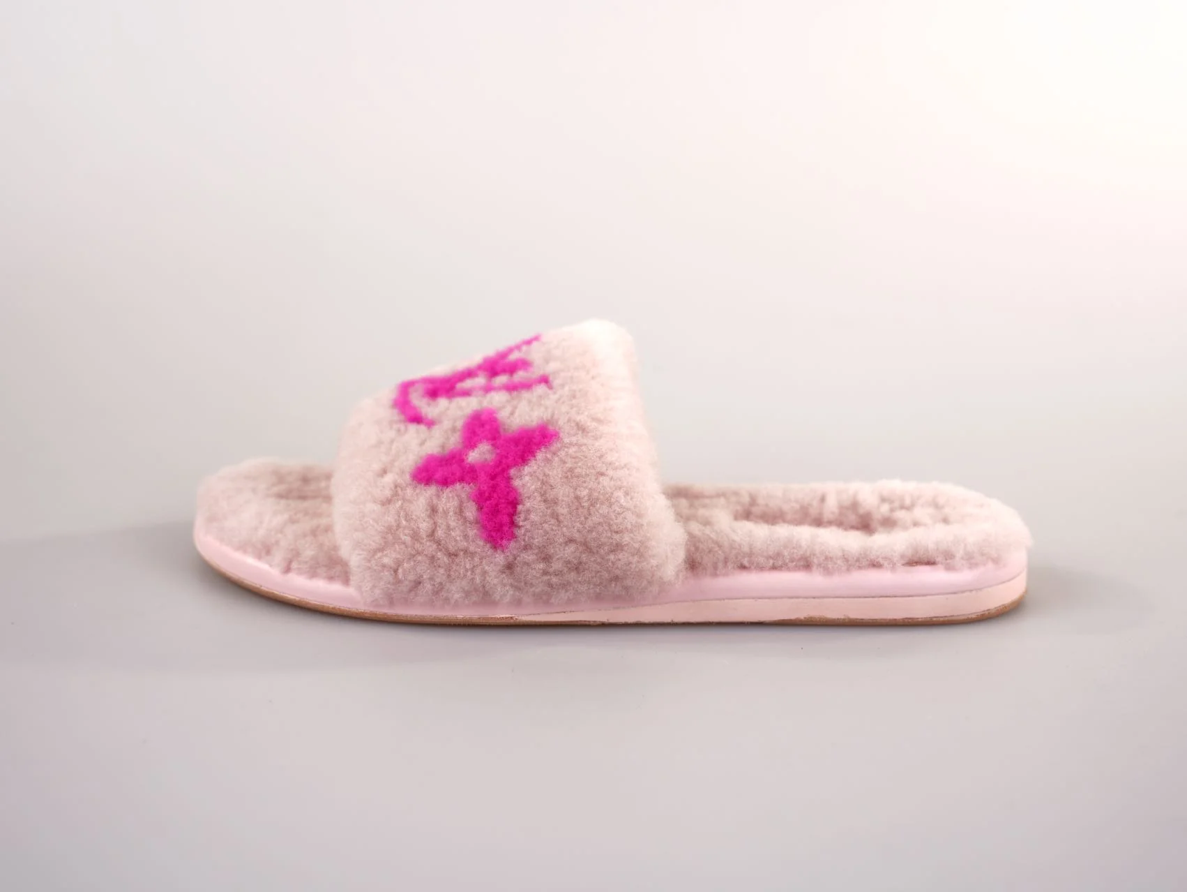 used-Louis Vuitton Shearling Magnetic Flat Mule 38 Rose Clair-MILOURA