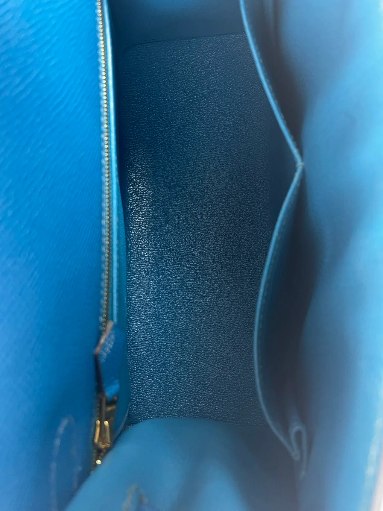used-Hermes Kelly Sellier Bag 28cm In Blue Epsom Leather With Gold Hardware-MILOURA