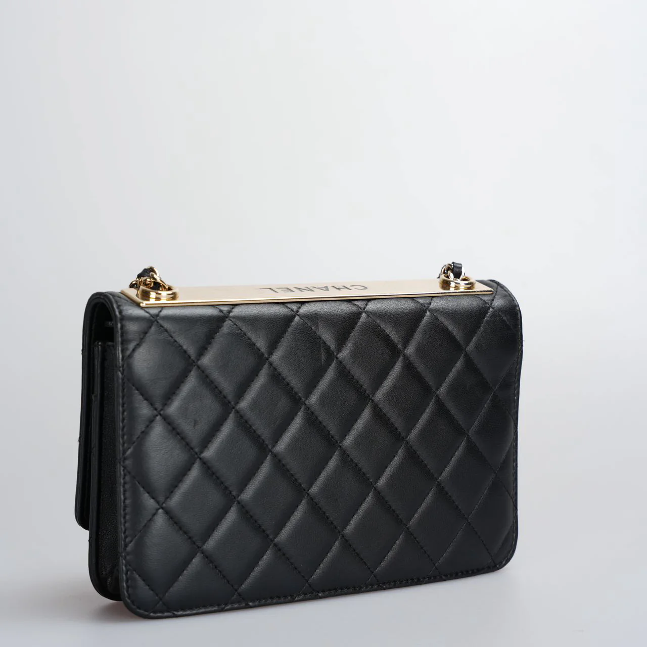 used-Chanel Trendy CC Wallet On Chain WOC Black Lambskin Gold Hardware-MILOURA