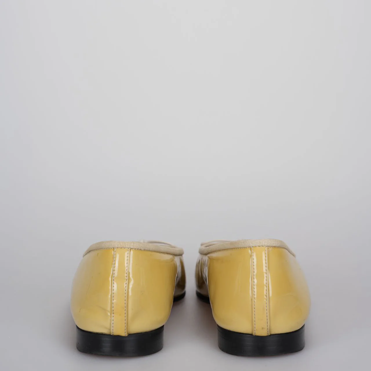 used-Chanel Beige/Black Patent Leather CC Ballet Flats Size 40-MILOURA