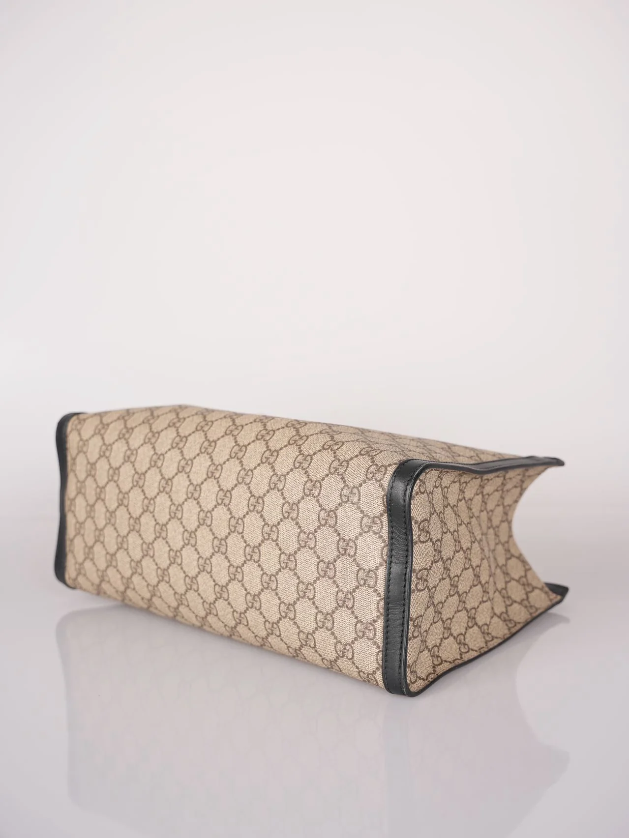 used-Gucci GG Logo Supreme Canvas Leather Padlock Tote Bag in Beige/Black in medium-MILOURA