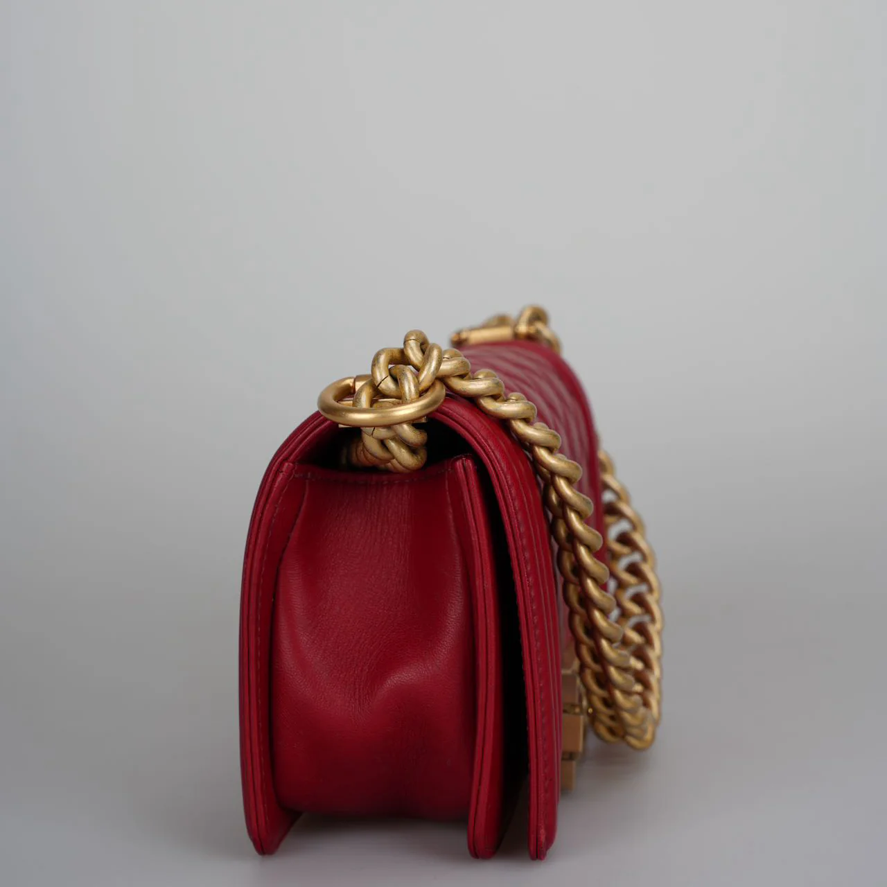 used-Chanel Quilted red Small Le Boy bag in Lambskin with Gold Hardware-MILOURA