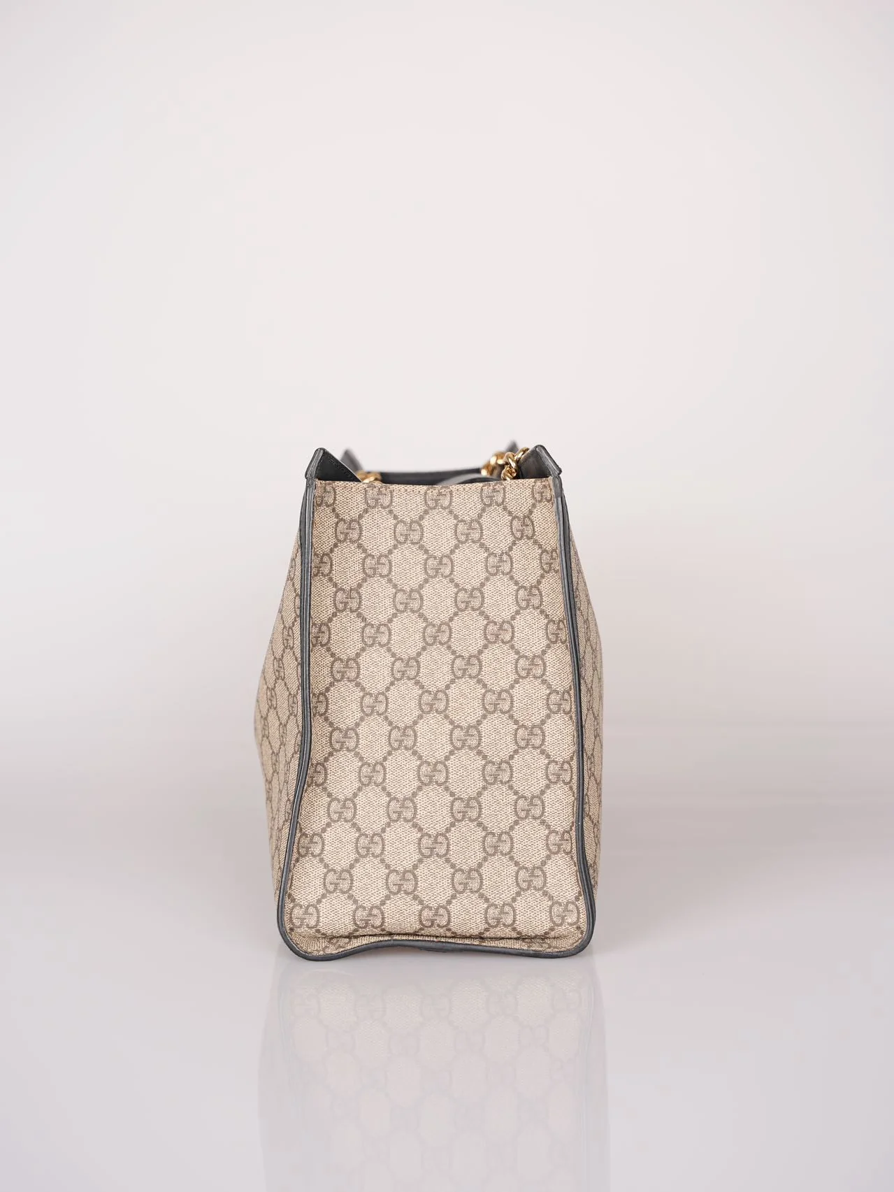 used-Gucci GG Logo Supreme Canvas Leather Padlock Tote Bag in Beige/Black in medium-MILOURA