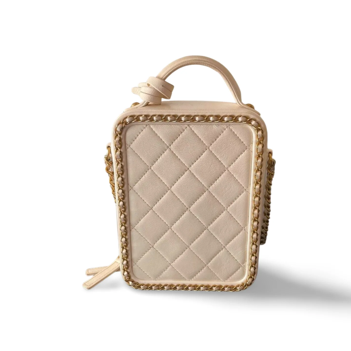 used-Chanel White Vanity Case Bag in Lambskin Leather-MILOURA