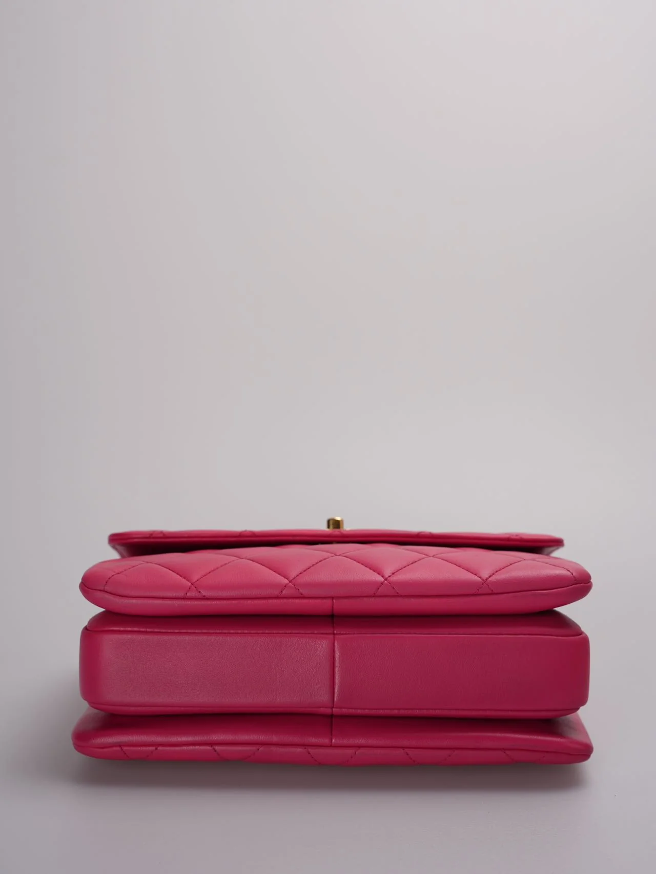 used-Chanel Trendy cc bag in hot pink with gold hardware in small size-MILOURA