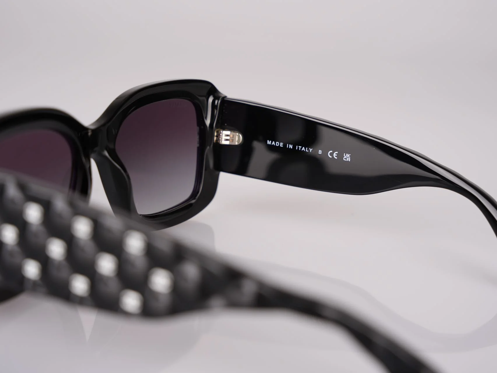 used-Chanel Sunglasses Black Polarized Gold Metal CC Logos with Gray Lenses-MILOURA