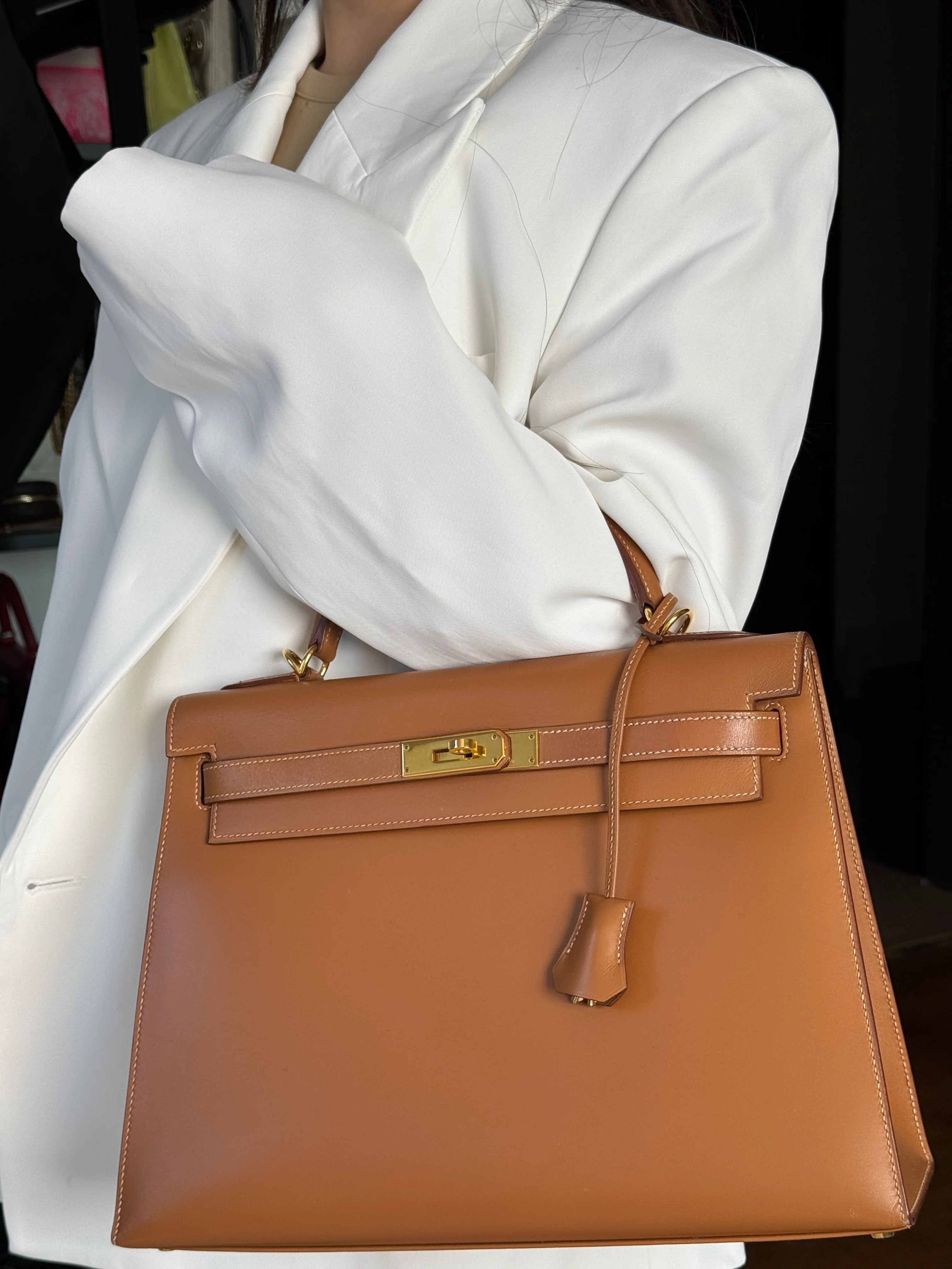 used-Hermes Kelly Bag 32cm In Gold Box Leather With Gold Hardware-MILOURA