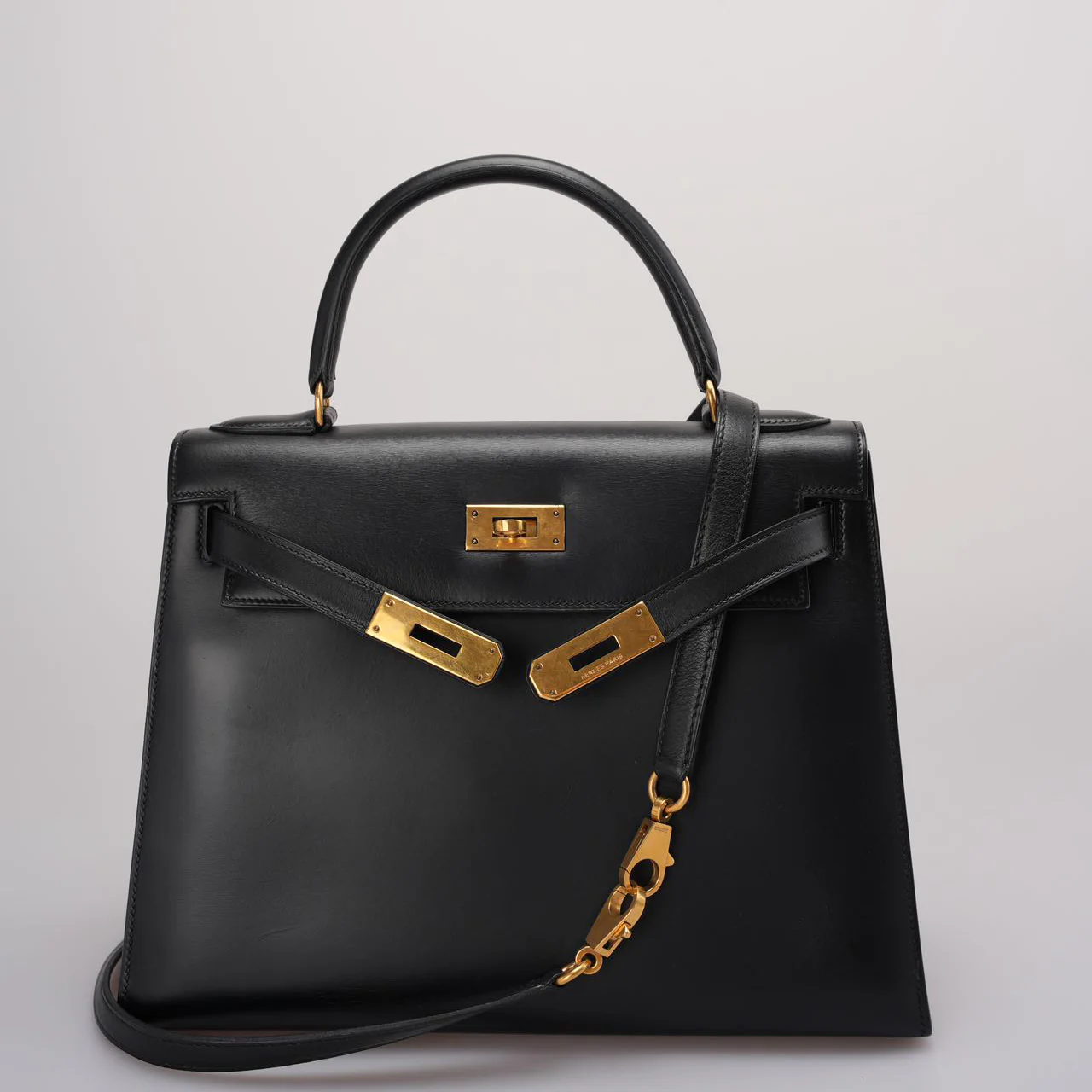 Hermes Vintage Kelly 28 Sellier Bag In Black Calf Box Leather With Gold Hardware