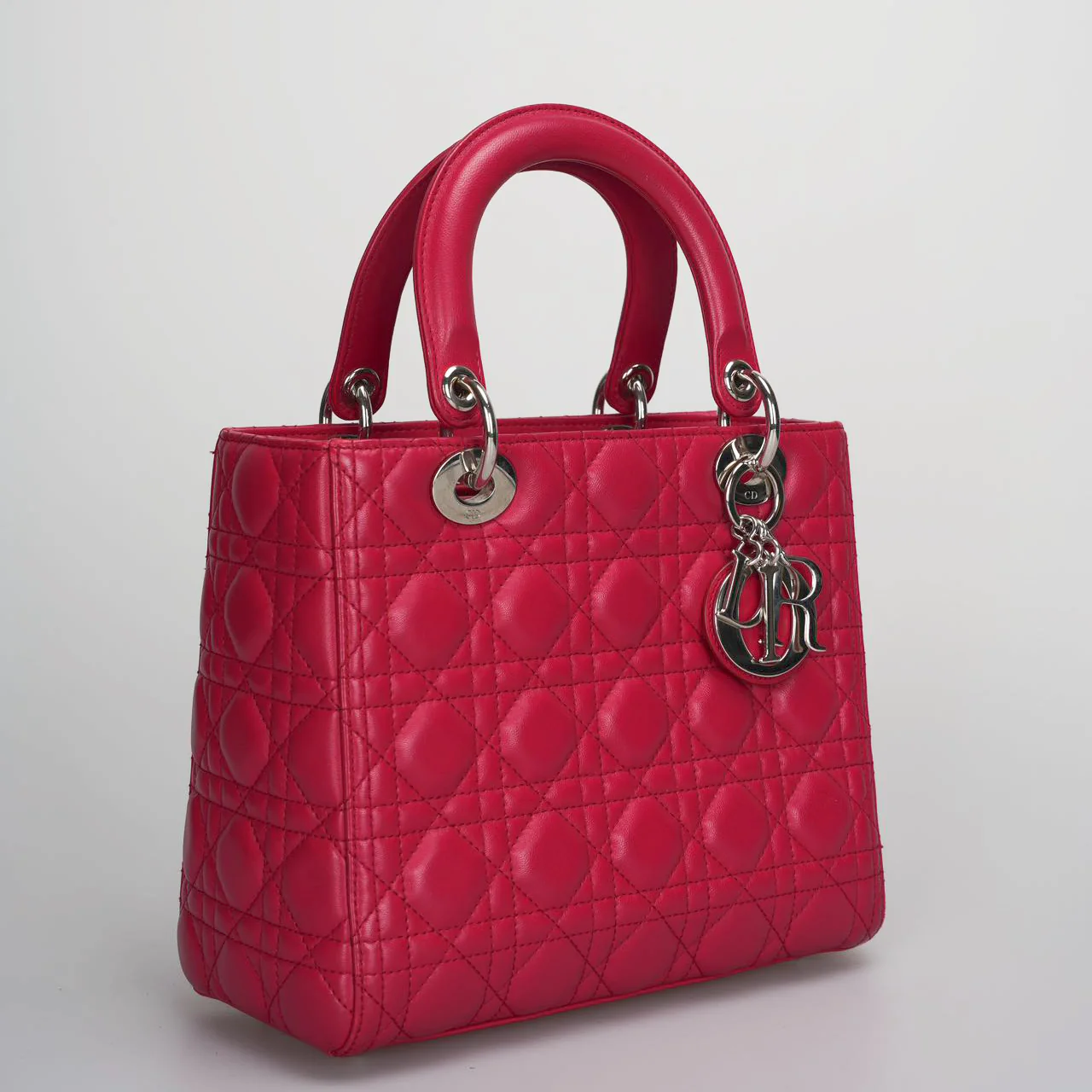 used-Christian Dior Red Lady Dior Lambskin bag Cannage Medium-MILOURA