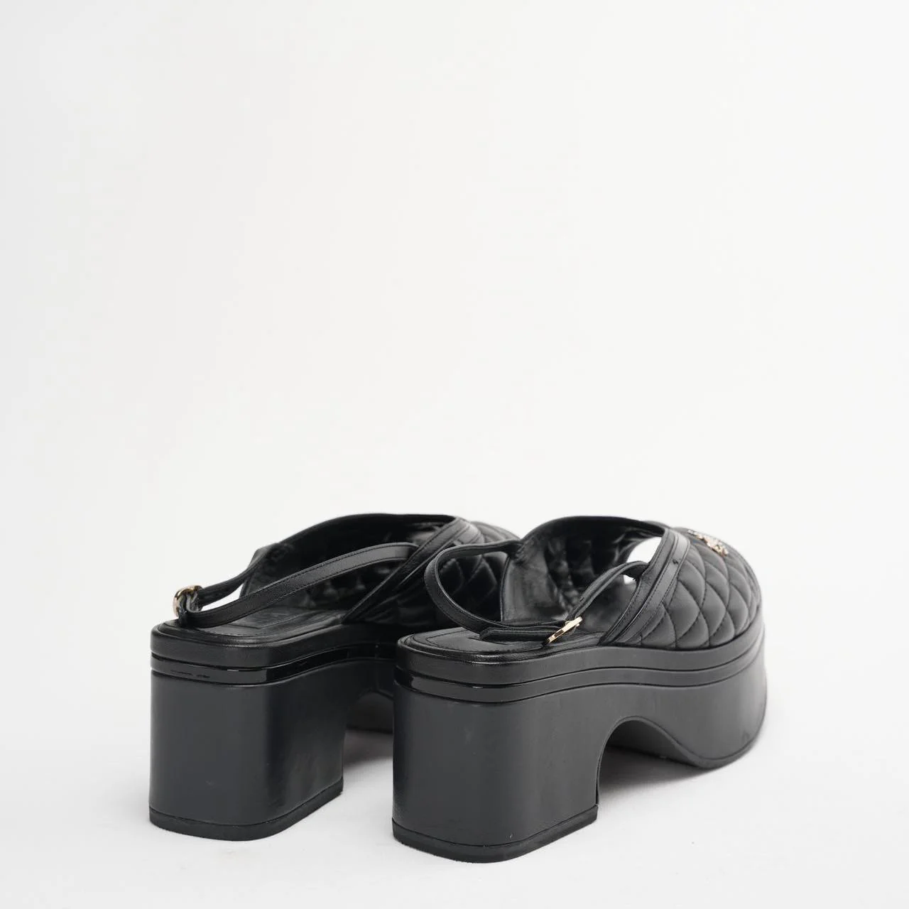 Chanel Black Slingback Quilted Leather Sandals Size 39