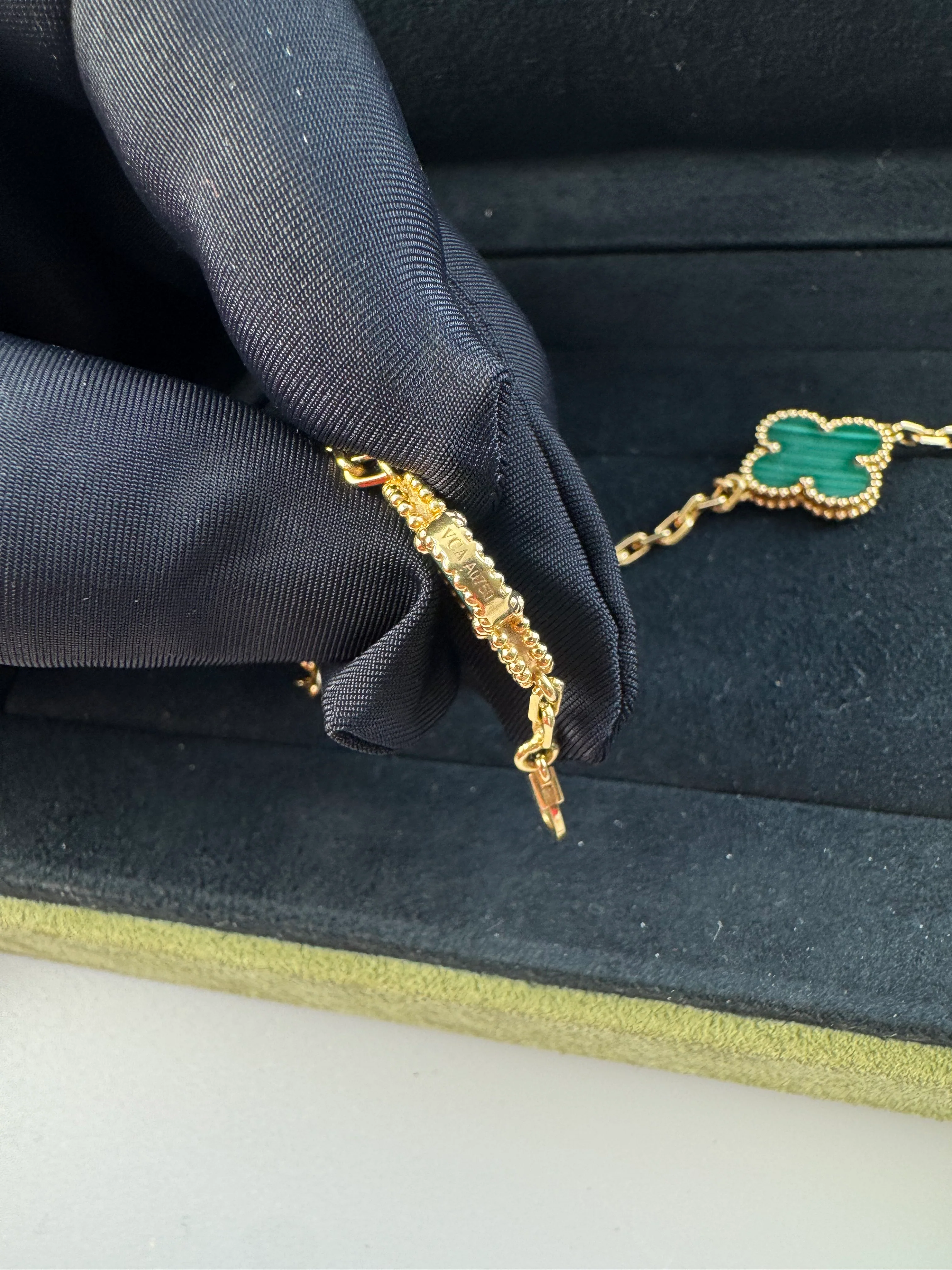 used-Van Cleef & Arpels Vintage Alhambra Malachite Yellow Gold 5 Motif Bracelet-MILOURA