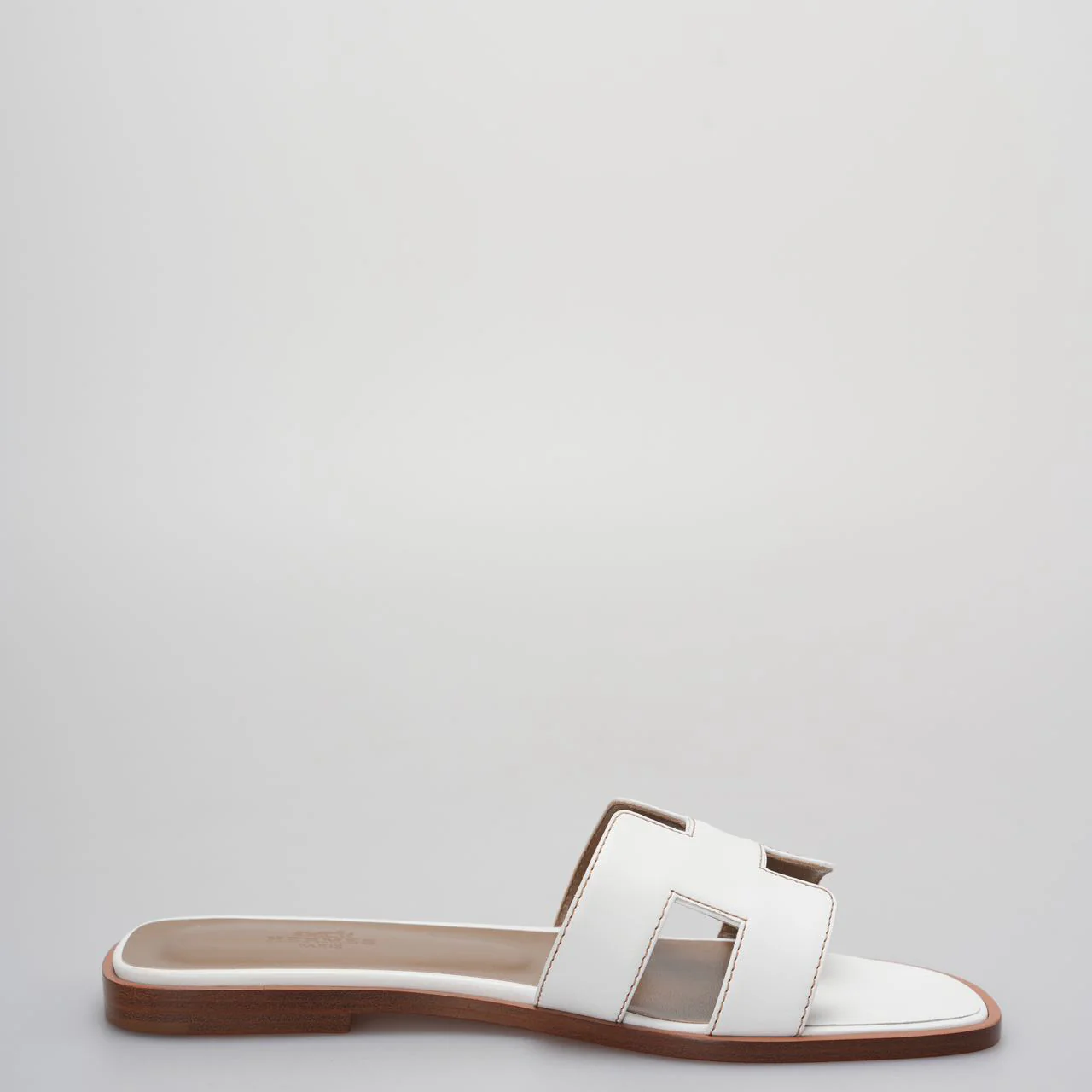 used-Hermes White Leather Oran Flats Sandals Size 36-MILOURA