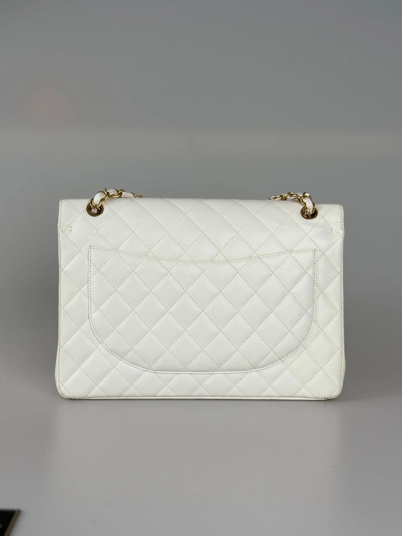 used-Chanel timeless flap Bag Caviar Leather Maxi size in white-MILOURA