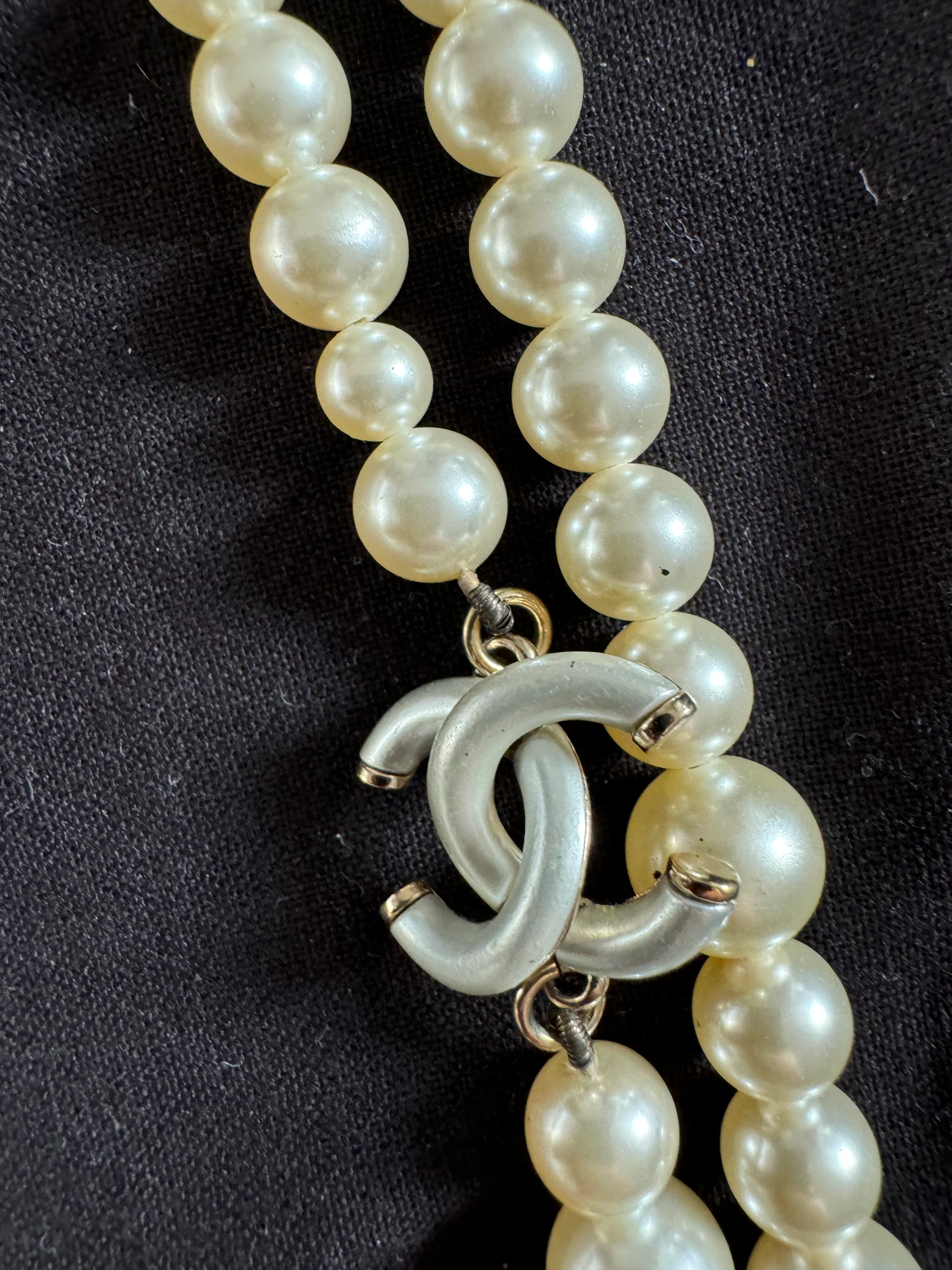 used-Chanel pearl necklace-MILOURA